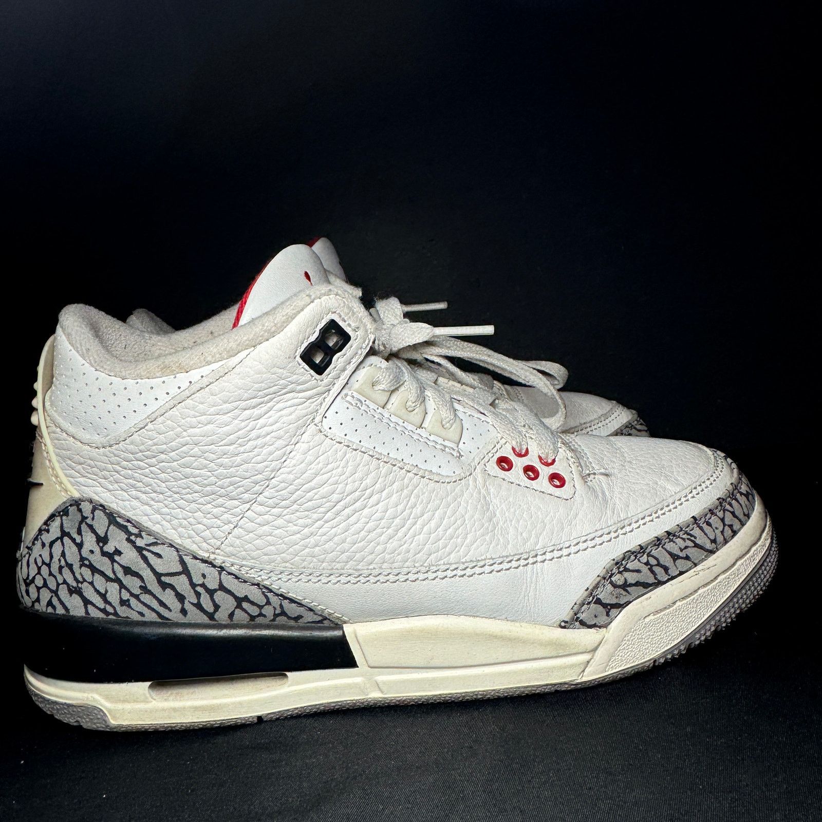 Jordan Brand × Nike Size 6 - Nike Air Jordan 3 Retro GS White Cement Reimagined Size US 6 / EU 39 - 1 Thumbnail