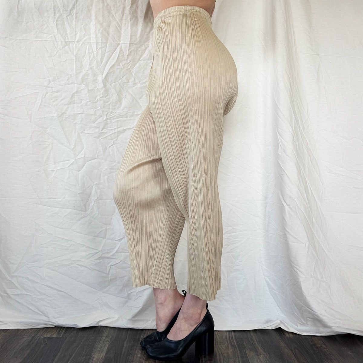Issey Miyake × Pleats Please Issey Miyake Pleats Please Tan Cropped Trousers Size 24" / US 00 / IT 34 - 2 Thumbnail