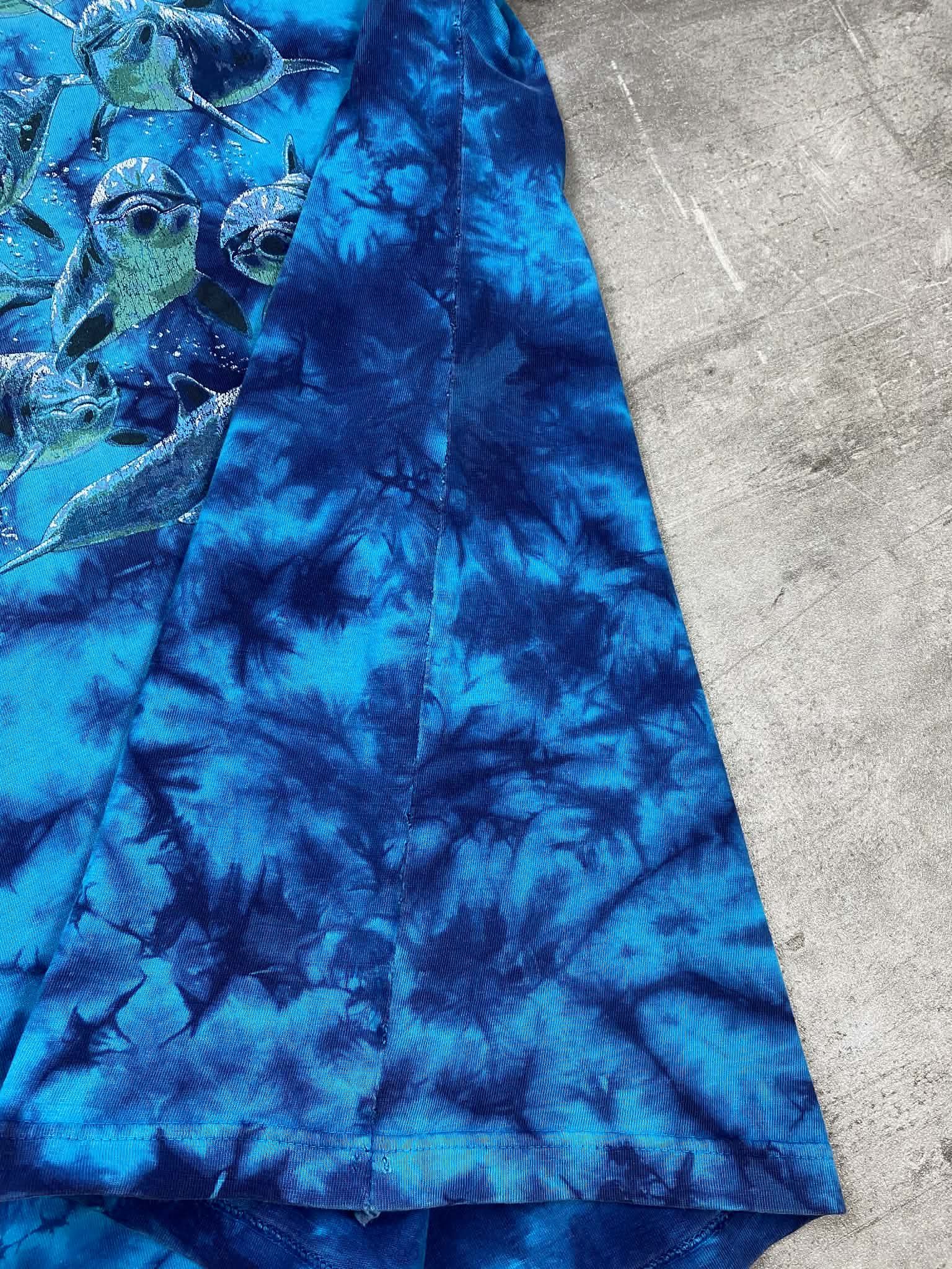 Vintage Vintage Blue Tie-dye T-shirt Bottlenose Dolphins Distressed Size US XXL / EU 58 / 5 - 16 Thumbnail