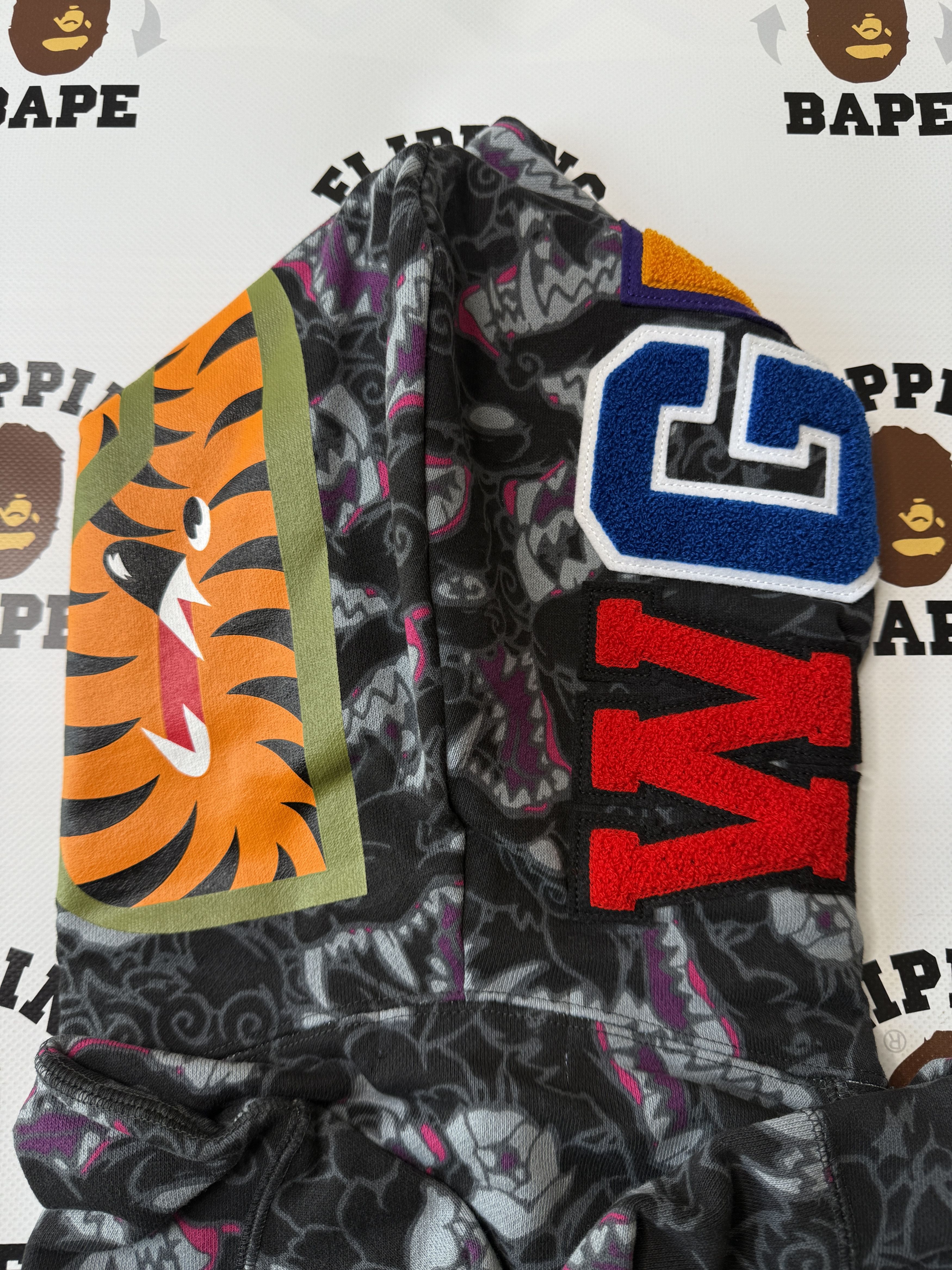 Bape BAPE JAPANESE TATTOO CAMO SHARK FZ HOODIE Size US S / EU 44-46 / 1 - 6 Thumbnail