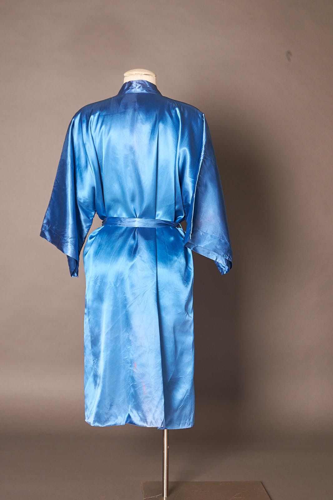 Vintage 1970s Blue Shiny Smoking Countess Mara Robe Size ONE SIZE - 3 Thumbnail