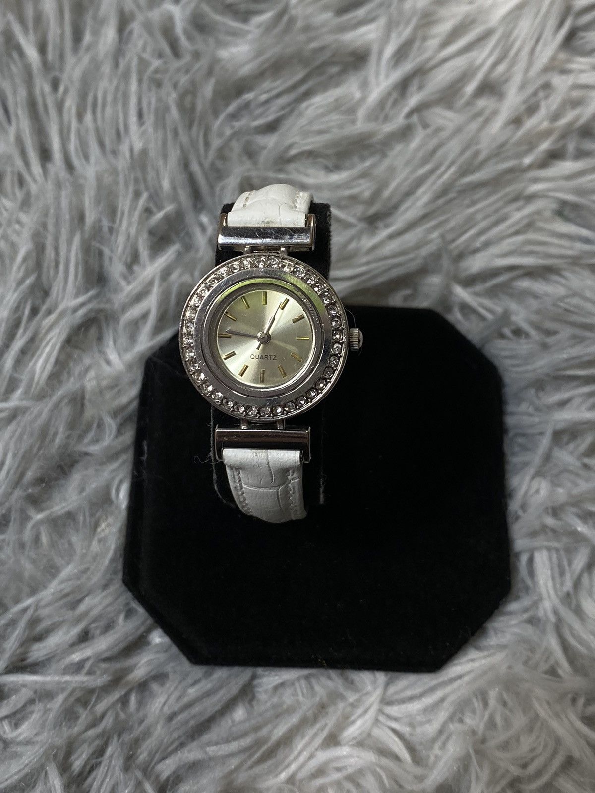 Japanese Brand Vintage Quartz Bracelet Watch Rhinestones - Japanese Brand Size ONE SIZE - 2 Thumbnail