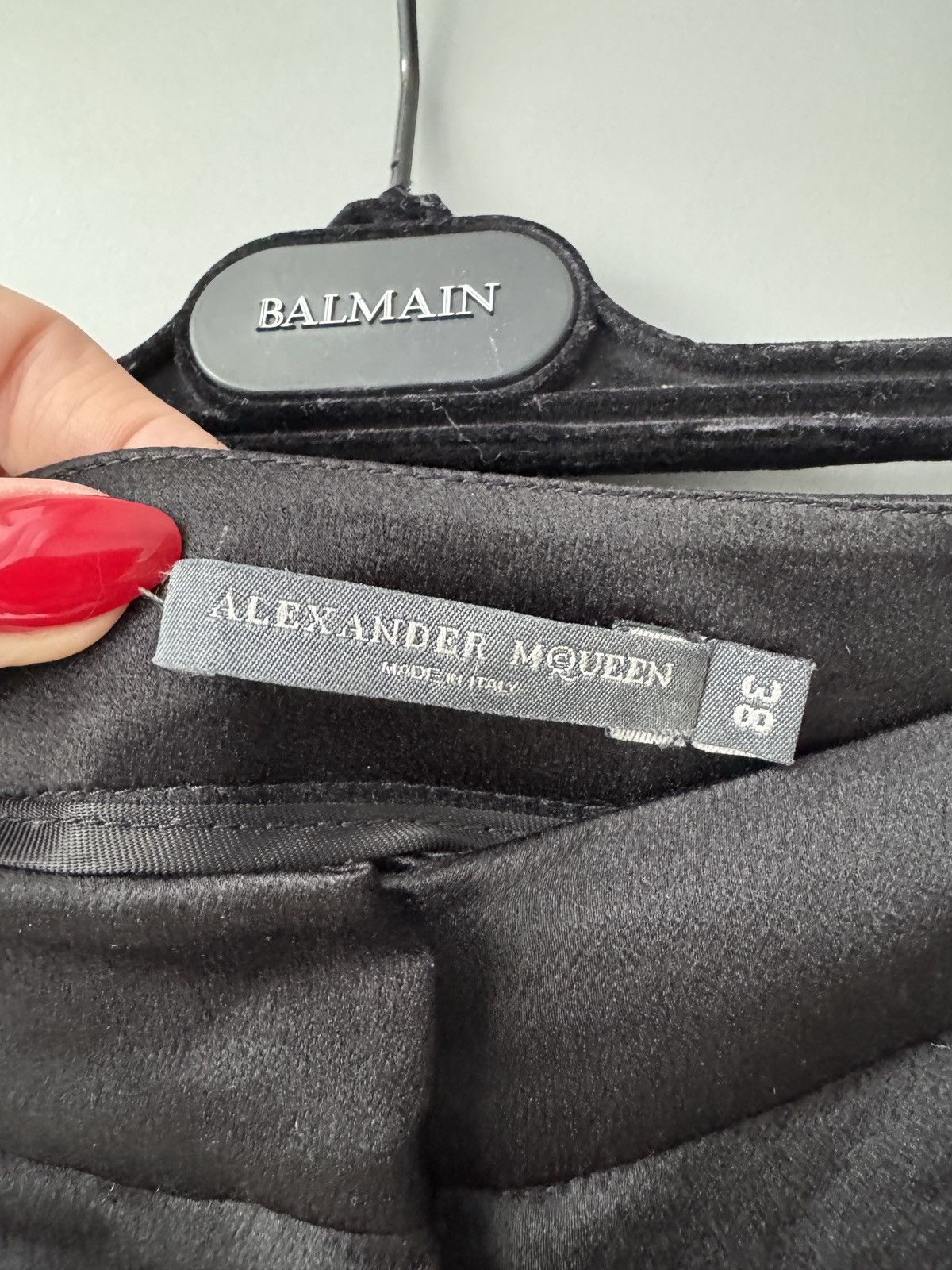 Alexander McQueen Alexander McQueen Low Waist Silk Pants Size 26" / US 2 / IT 38 - 4 Thumbnail