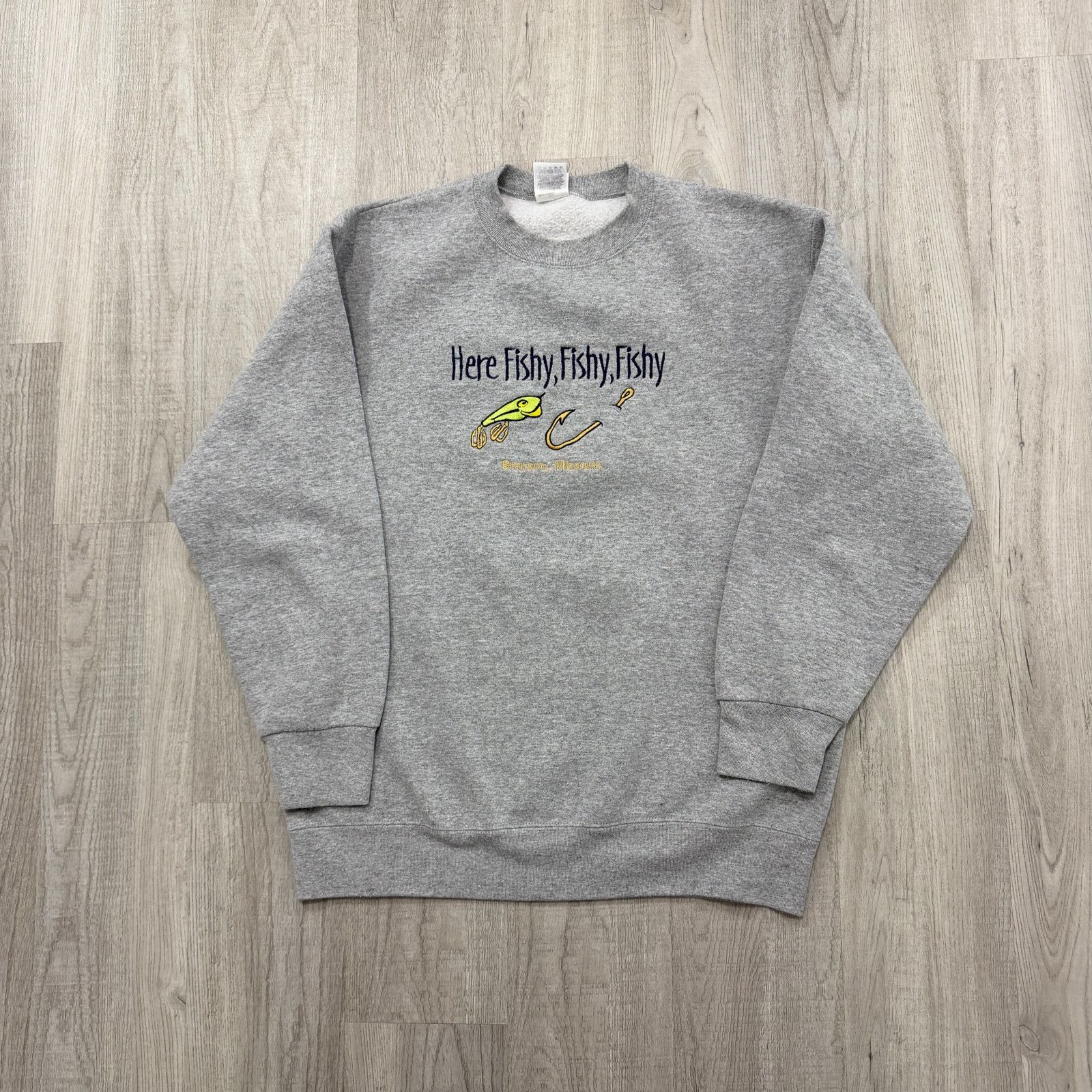 Vintage Vintage Here Fishy Fishy Fishy Sweatshirt Large Gray 90s Size US L / EU 52-54 / 3 - 1 Thumbnail