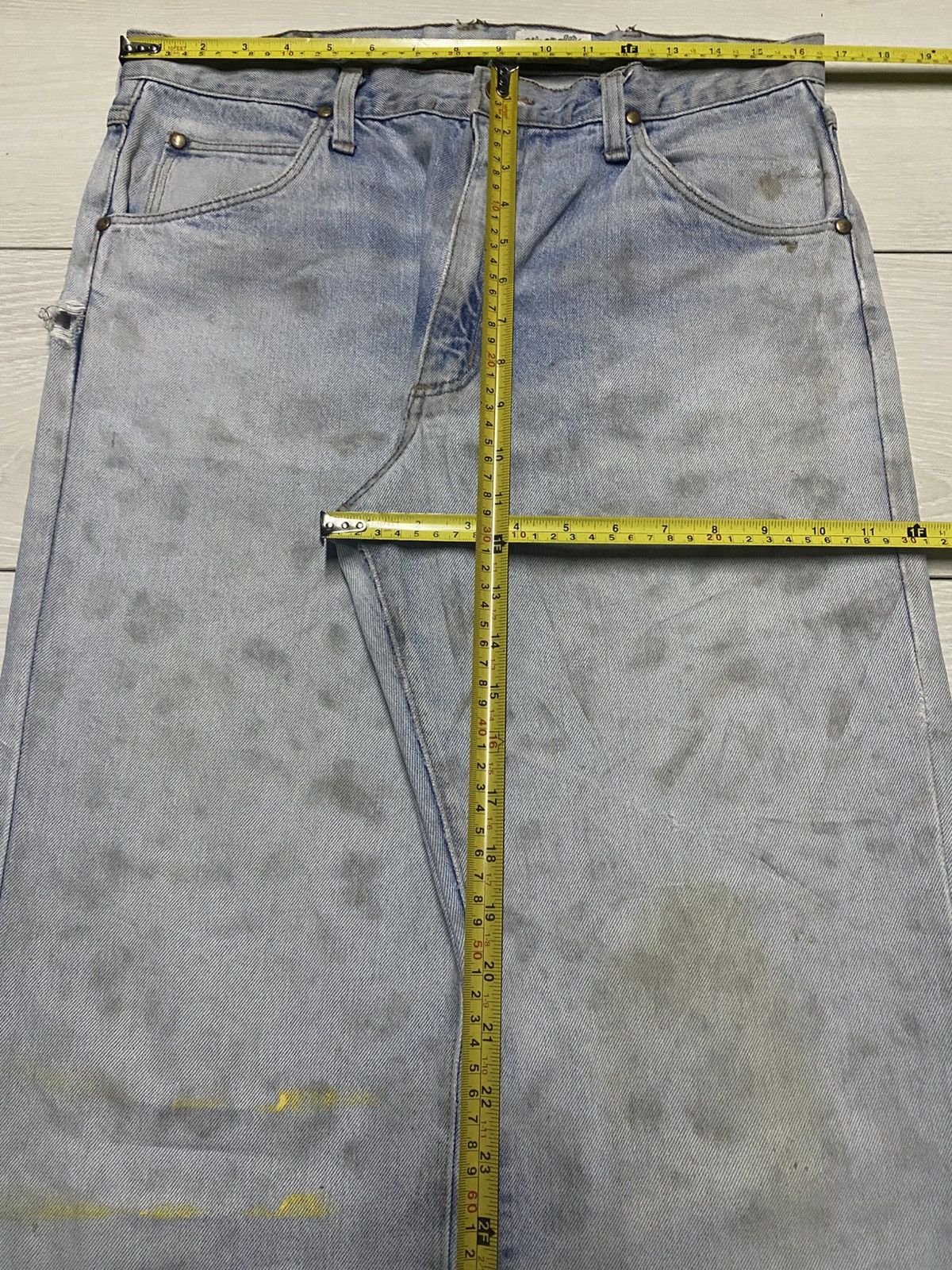 Wrangler Wrangler Vintage Distressed Denim One of a Kind Fade & Paint Size US 33 - 15 Thumbnail