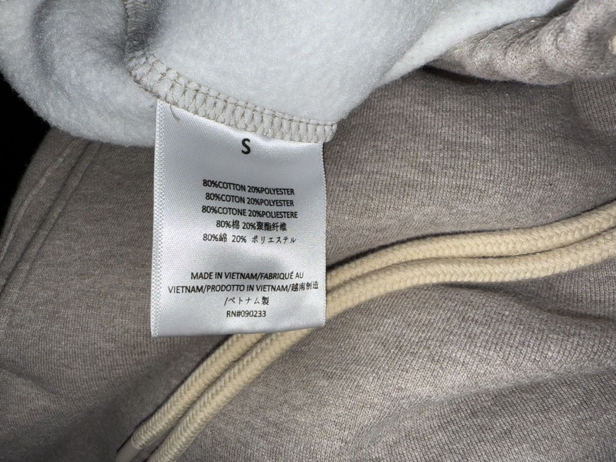 Fear of God Fear of God Essentials Oatmeal Grey Sweat Shorts Sz Small Size US 30 / EU 46 - 3 Thumbnail