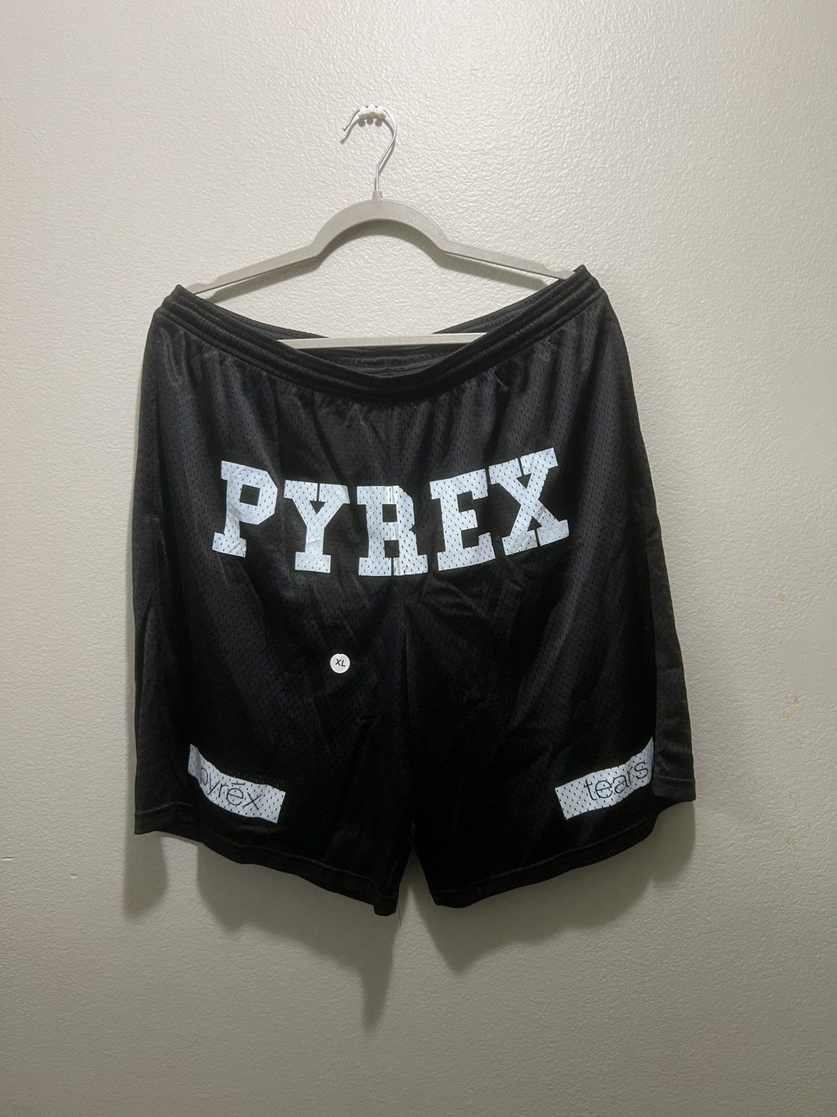 image of Denim Tears x Pyrex Vision Pyrex X Denim Tear Shorts in Black, Men's (Size 36)