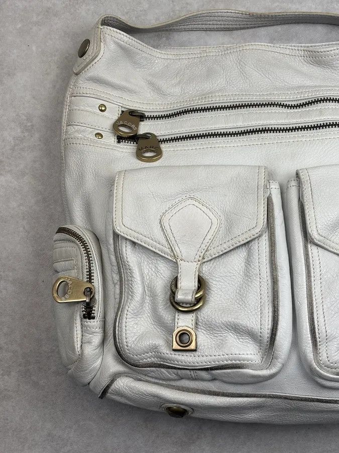 Marc Jacobs 2000s Marc by Marc Jacobs Cream Leather Multi-Pocket Shoulder Bag Size ONE SIZE - 6 Thumbnail