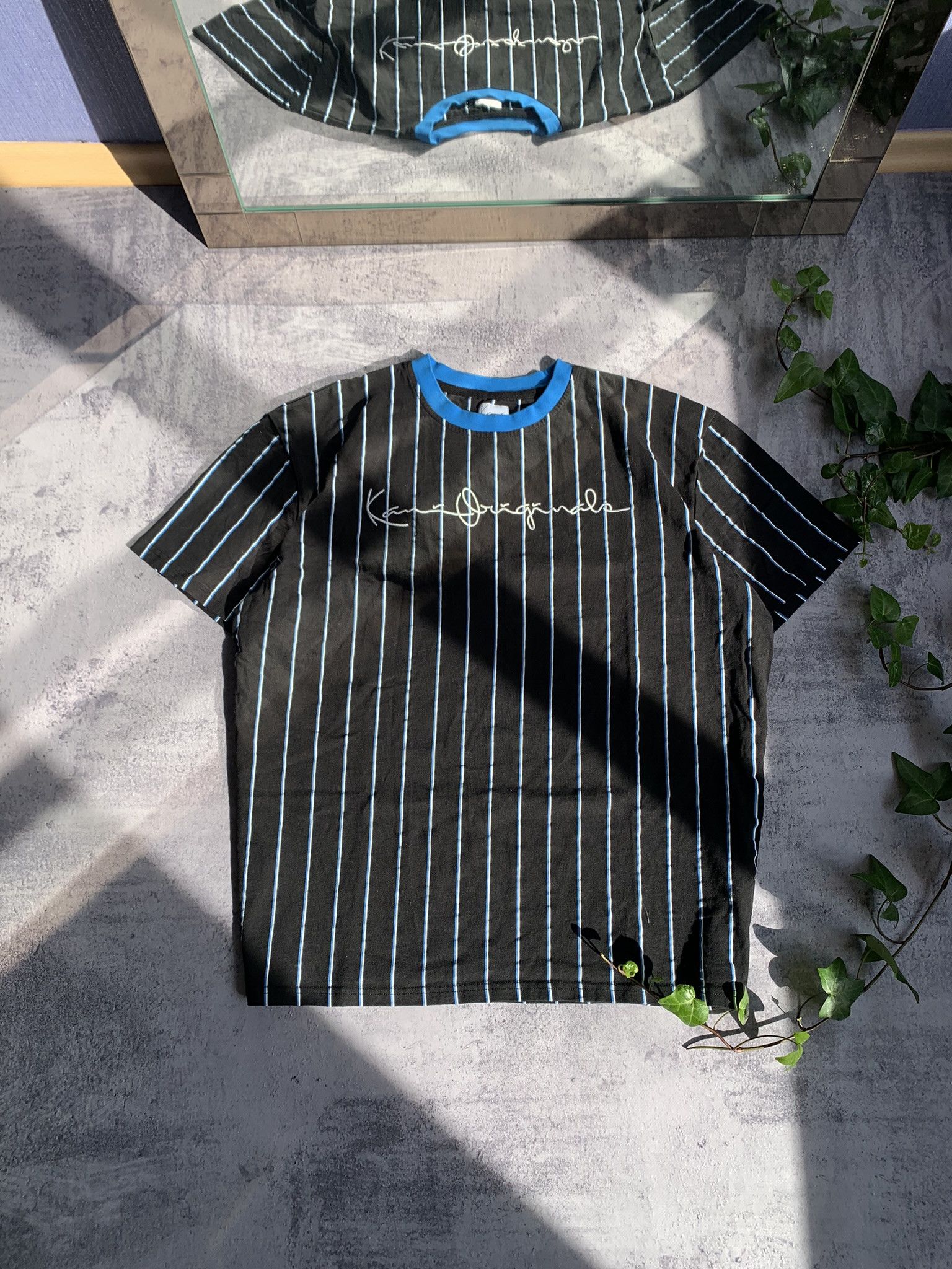 Karl Kani Rap Tees Karl Kani Center Logo MultiColor T-Shirt Size XL Size US XL / EU 56 / 4 - 2 Thumbnail