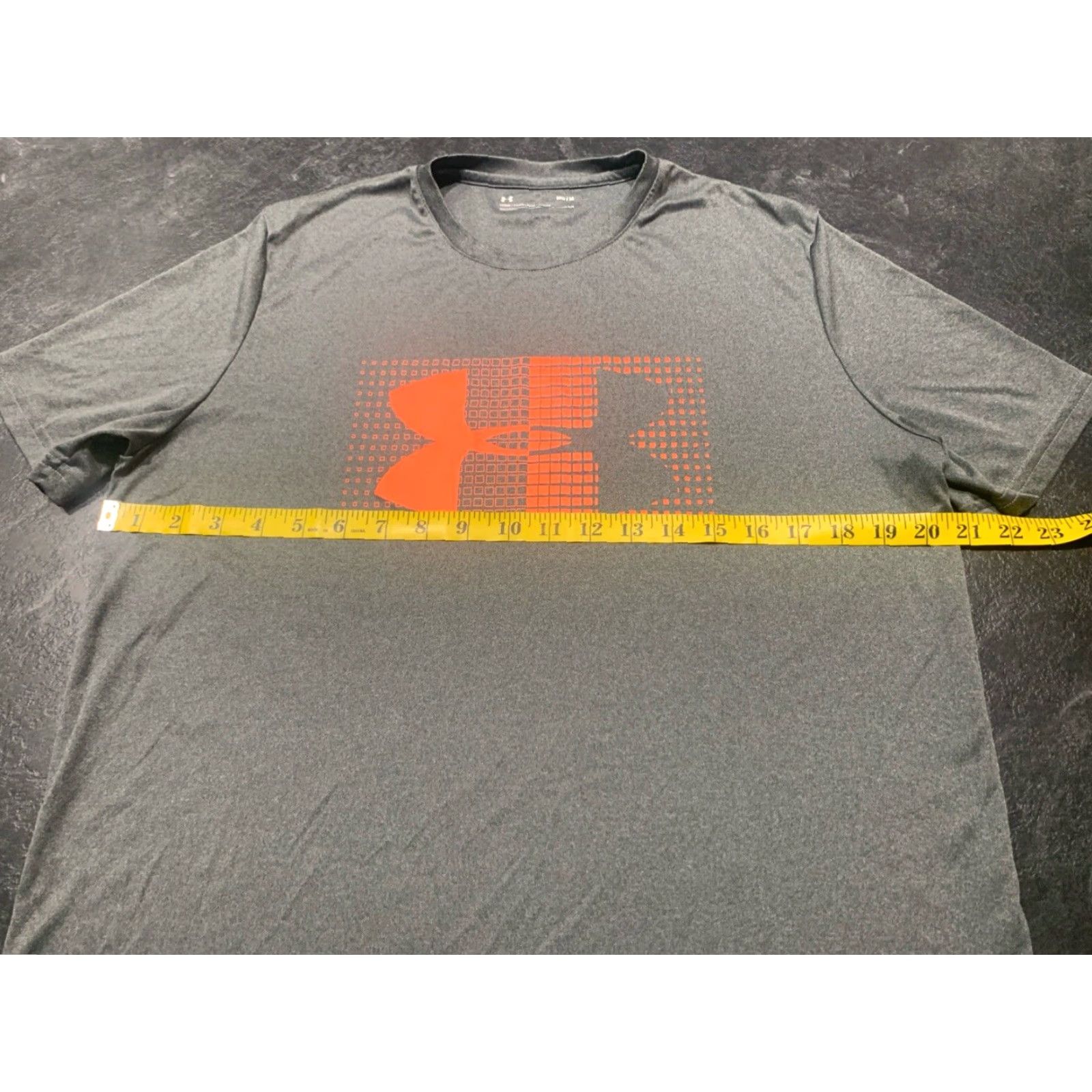 Under Armour VINTAGE Under Armour Mens T-Shirt Medium Gray Orange Activewear Casual Moisture Wicking Performance Basketball Running Gym Size US M / EU 48-50 / 2 - 6 Thumbnail