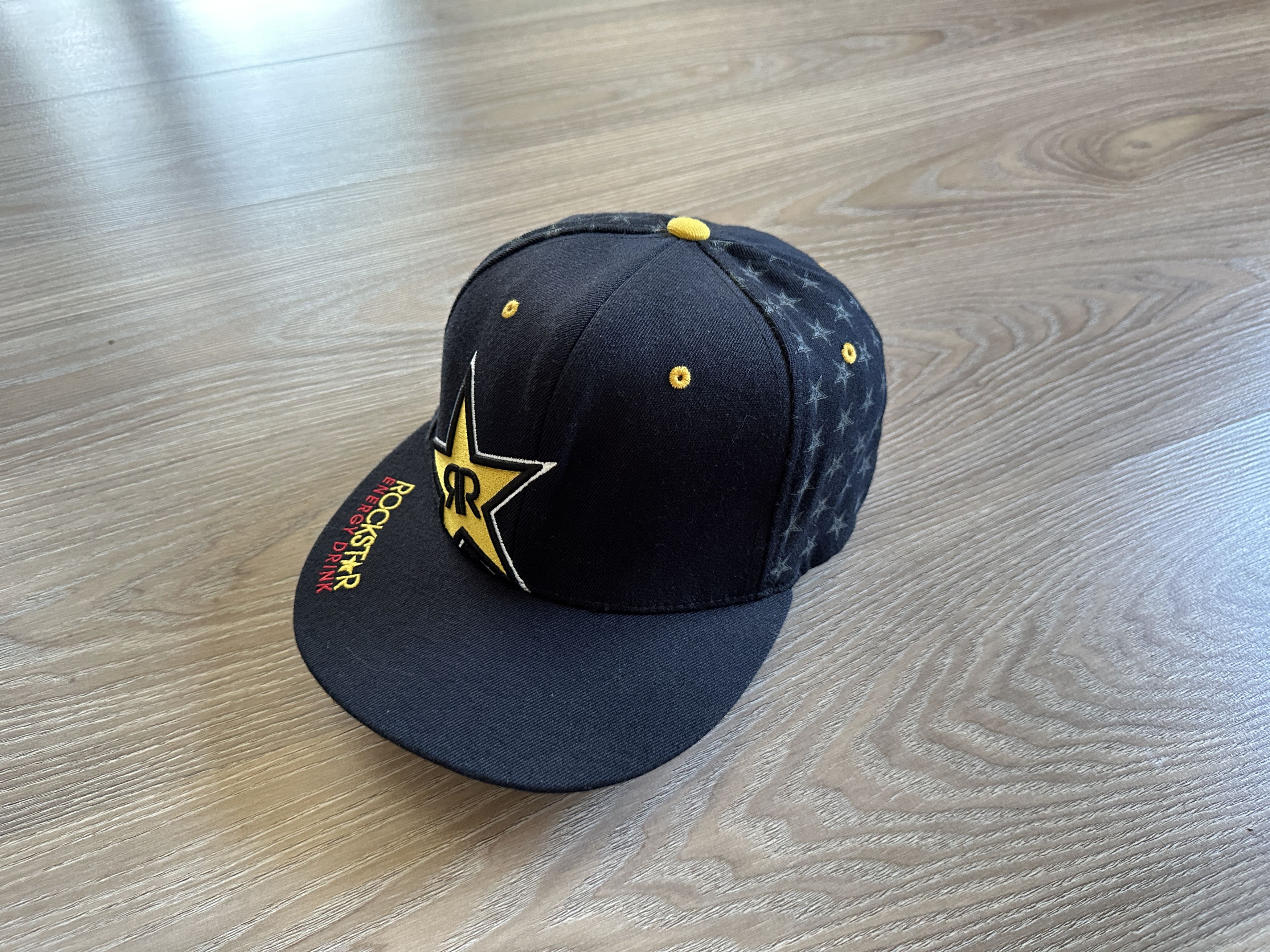 Rockstar Games × Vintage Vintage Rockstar Energy Drink Flexfit Black Snapback Cap Size ONE SIZE - 2 Thumbnail