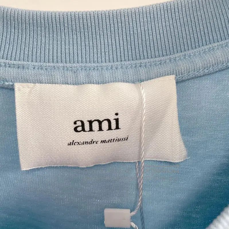 AMI AMI Summer Blue Cotton Graphic T-Shirt . Size M / US 6-8 / IT 42-44 - 6 Thumbnail