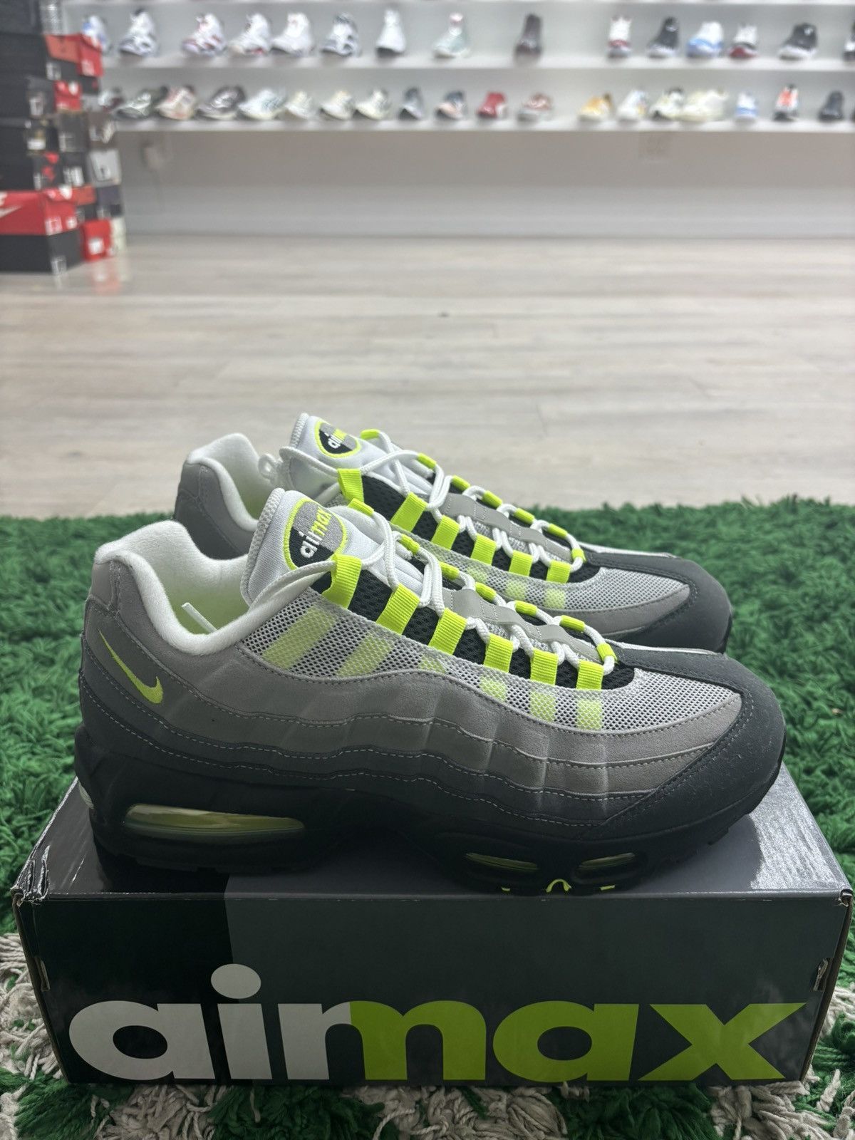 Nike ✅Nike Air Max 95 OG Neon Size 11M Size US 11 / EU 44 - 4 Thumbnail