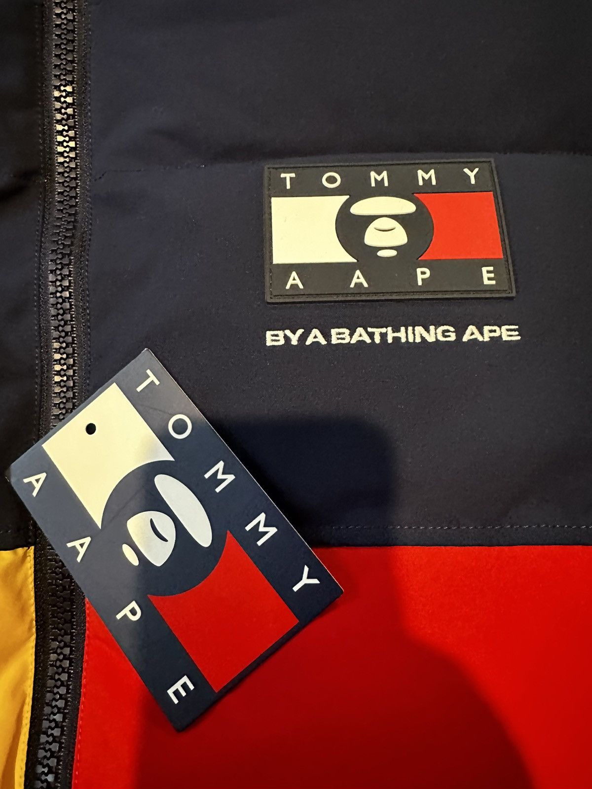 Aape × Tommy Jeans AAPE x Tommy Reversible Vest Size US XL / EU 56 / 4 - 3 Thumbnail