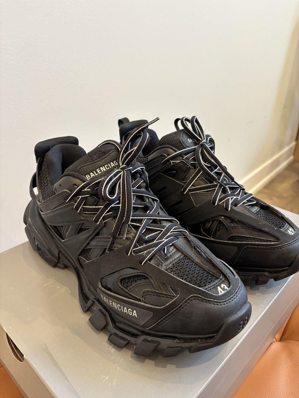 Balenciaga Balenciaga Track Runner Shoe Size US 10 / EU 43 - 4 Thumbnail