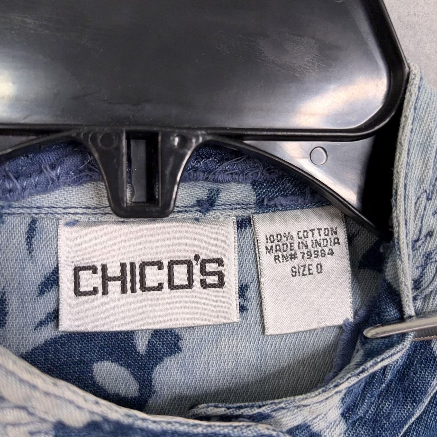 Vintage Chico's Jacket Womens S Blue Floral Denim Button Front Stand Collar Short Size S / US 4 / IT 40 - 4 Thumbnail