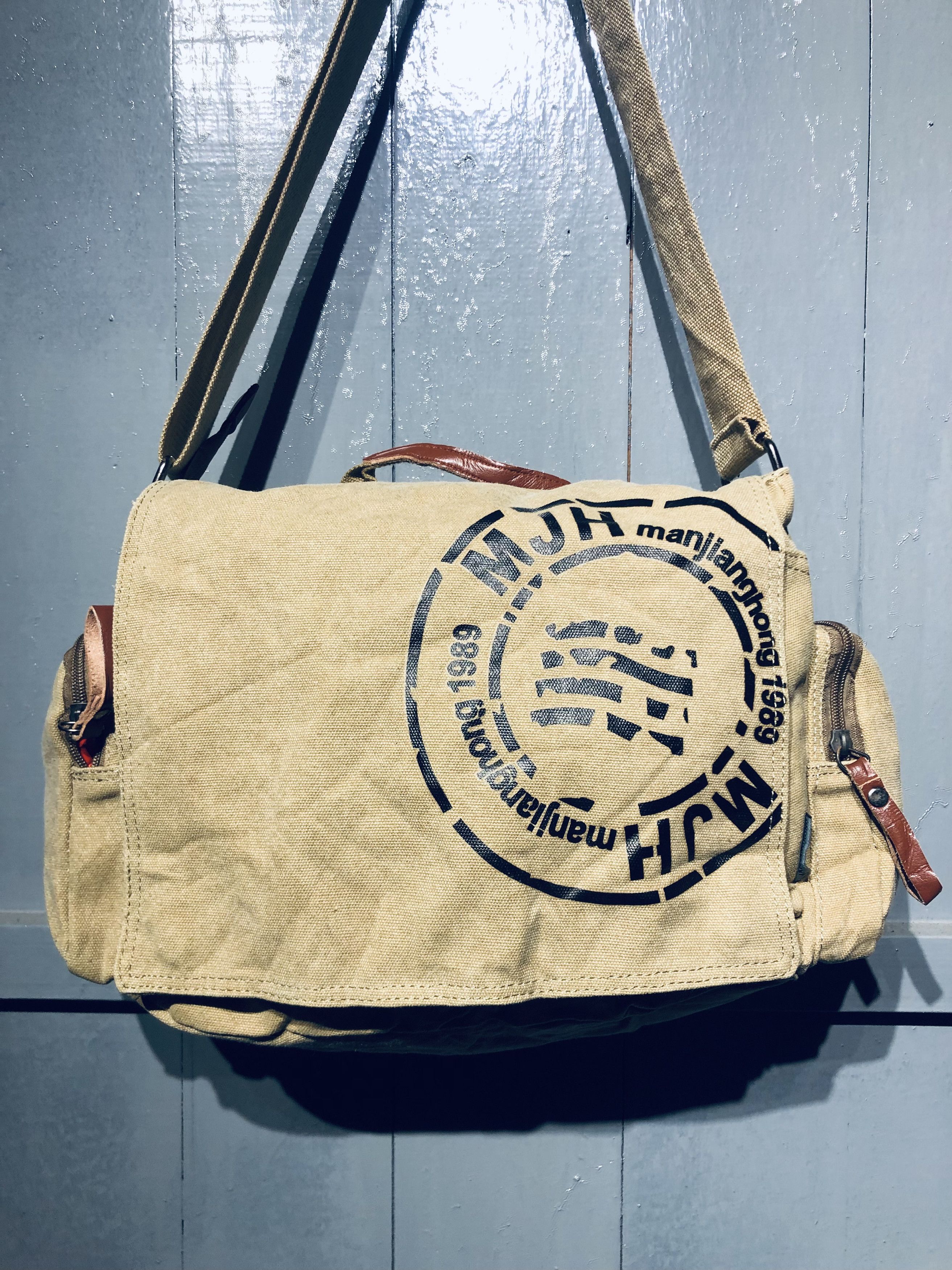 Japanese Brand Japanese Khaki Messenger Bag Size ONE SIZE - 4 Thumbnail