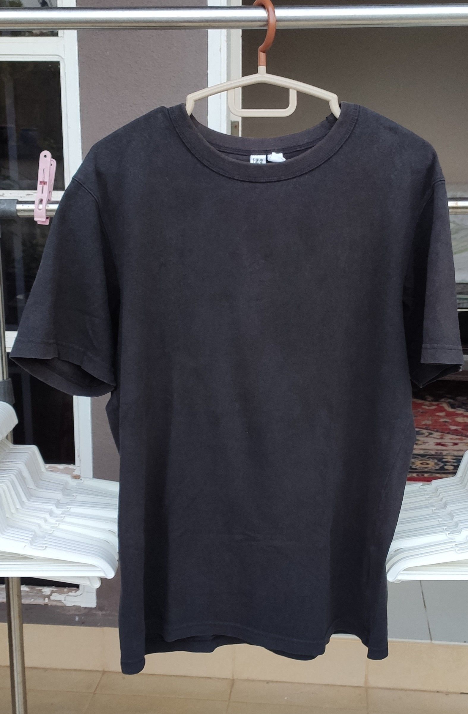 Lemaire × Uniqlo Faded Lemaire x Uniqlo Japanese Brand Tee L Size US L / EU 52-54 / 3 - 1 Thumbnail