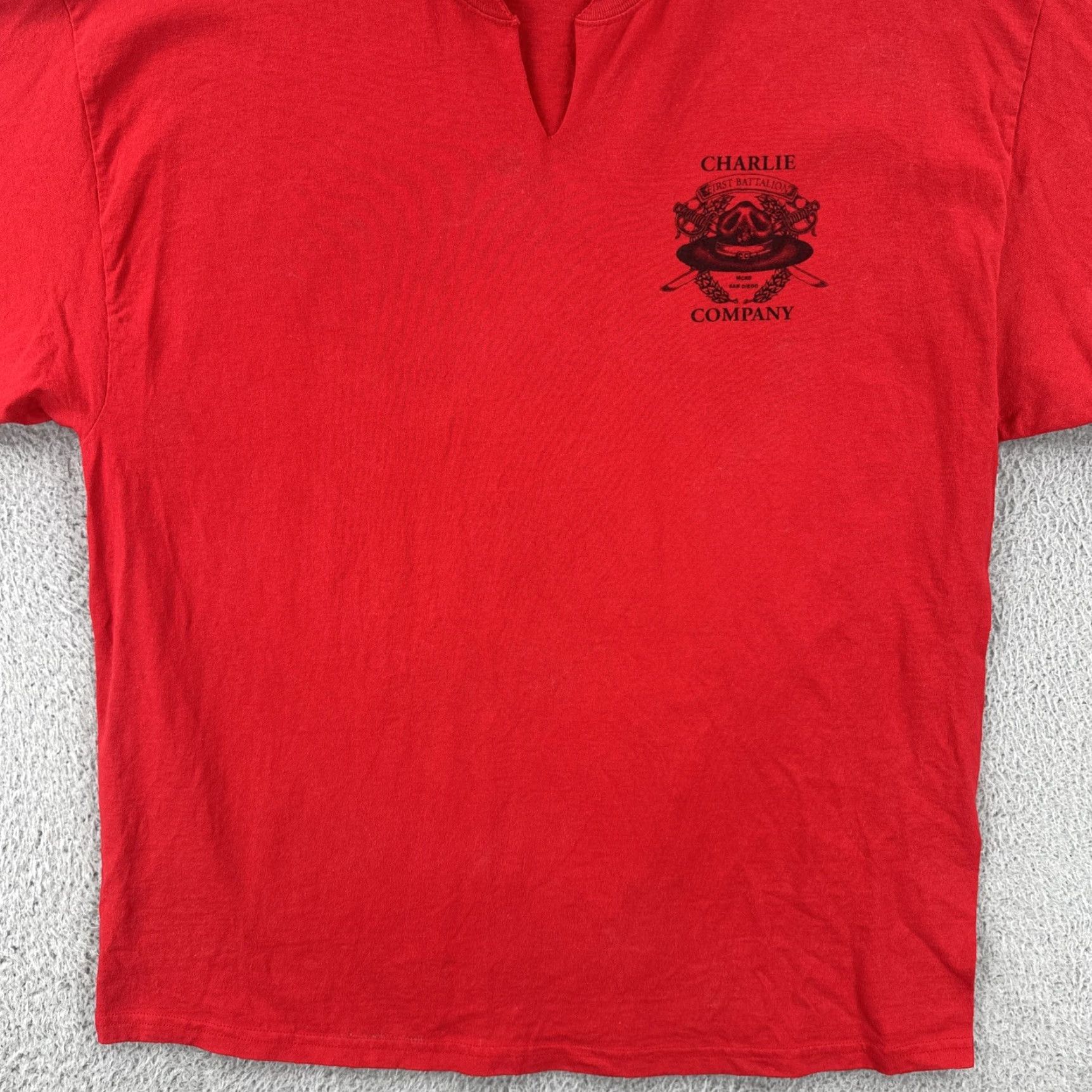 Port & Company VINTAGE Port & Company Shirt Mens XL Red 90s Military Charlie Company First Battalion San Diego Size US XL / EU 56 / 4 - 4 Thumbnail