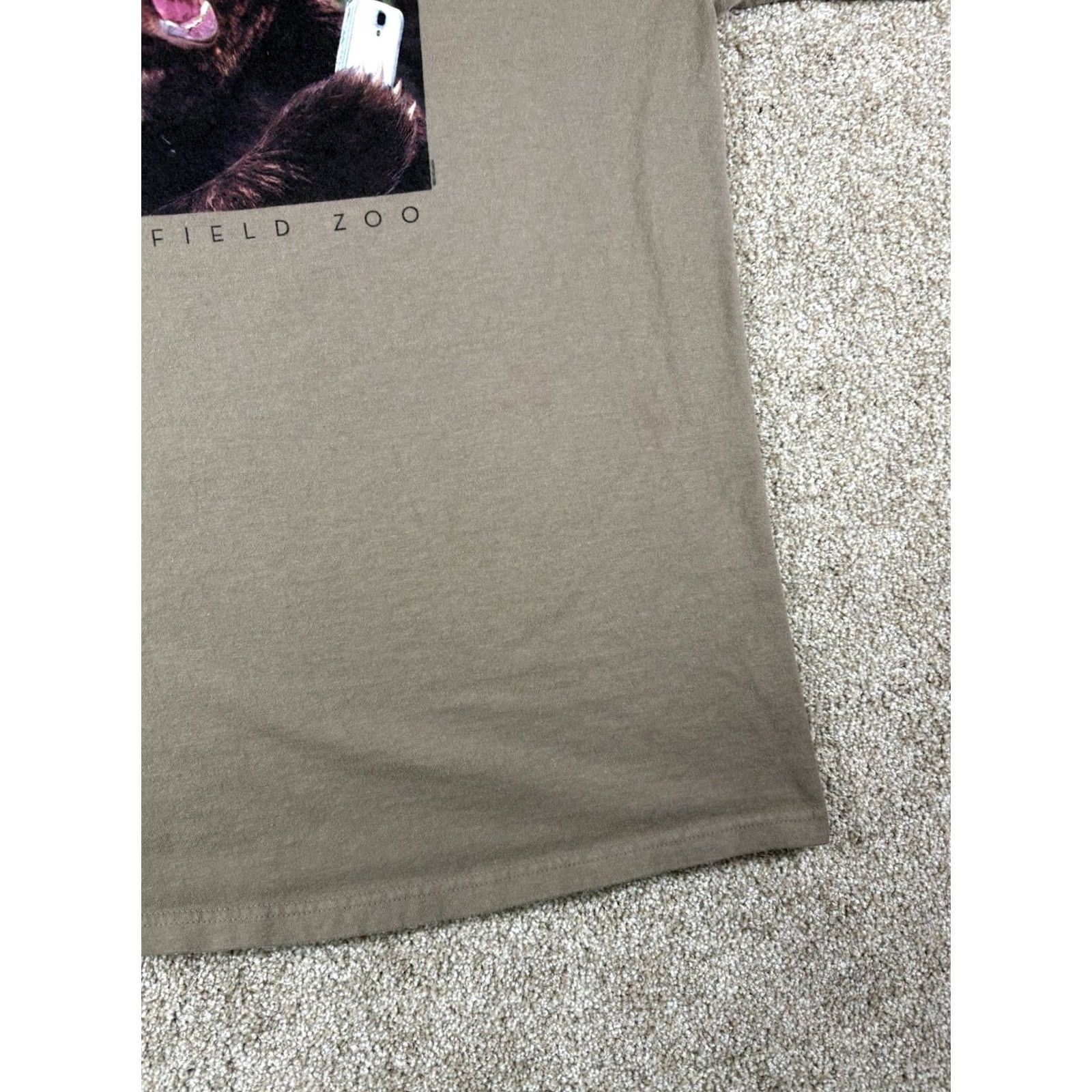 Vintage VINTAGE The Duck Company T-Shirt Zoo Bear Selfie Graphic • Size Large Men Green Cotton Jersey Short Sleeve Crew Neck Regular Size US L / EU 52-54 / 3 - 3 Thumbnail