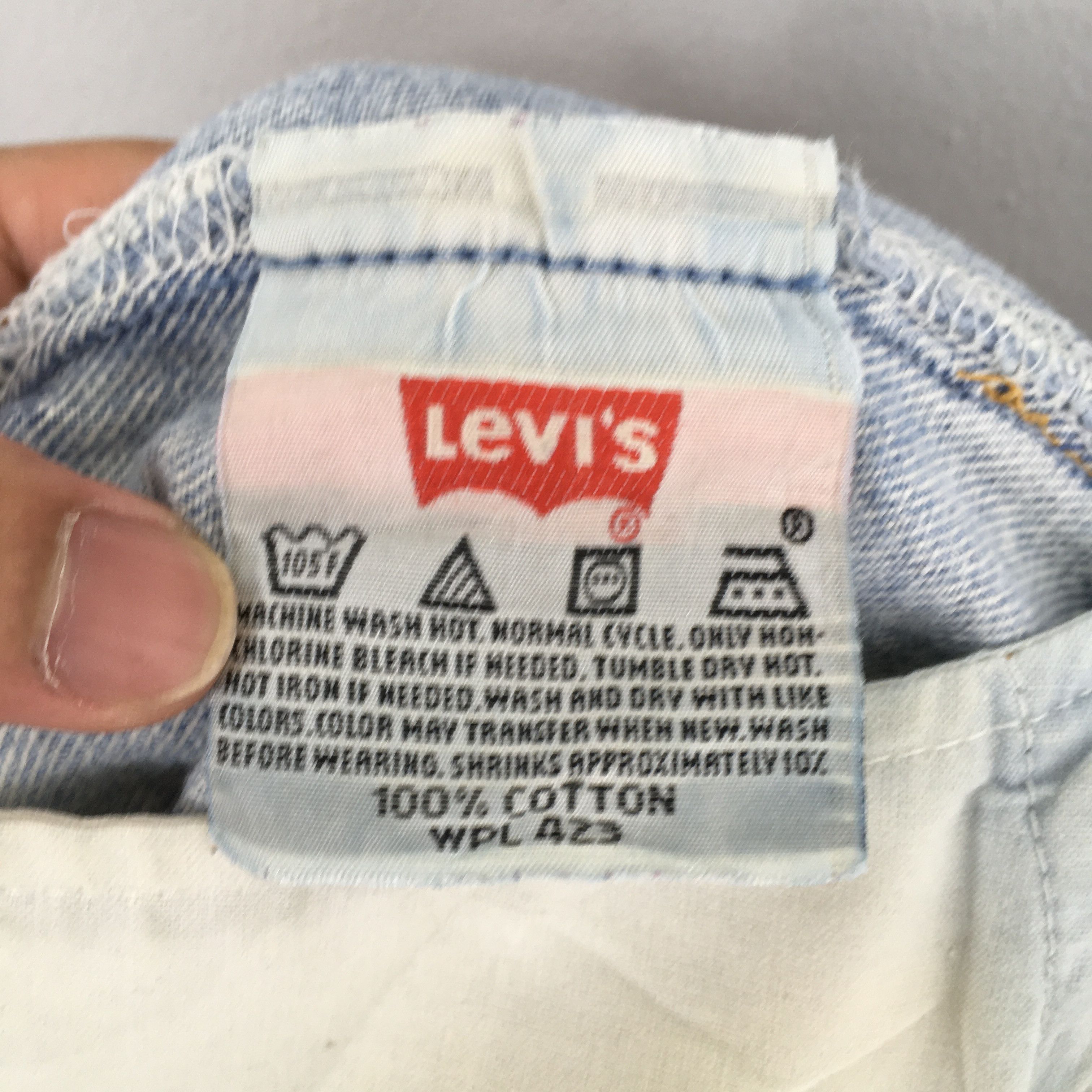 Size 31x29.5 Vintage 80s Levi's 501 Light Wash Jeans