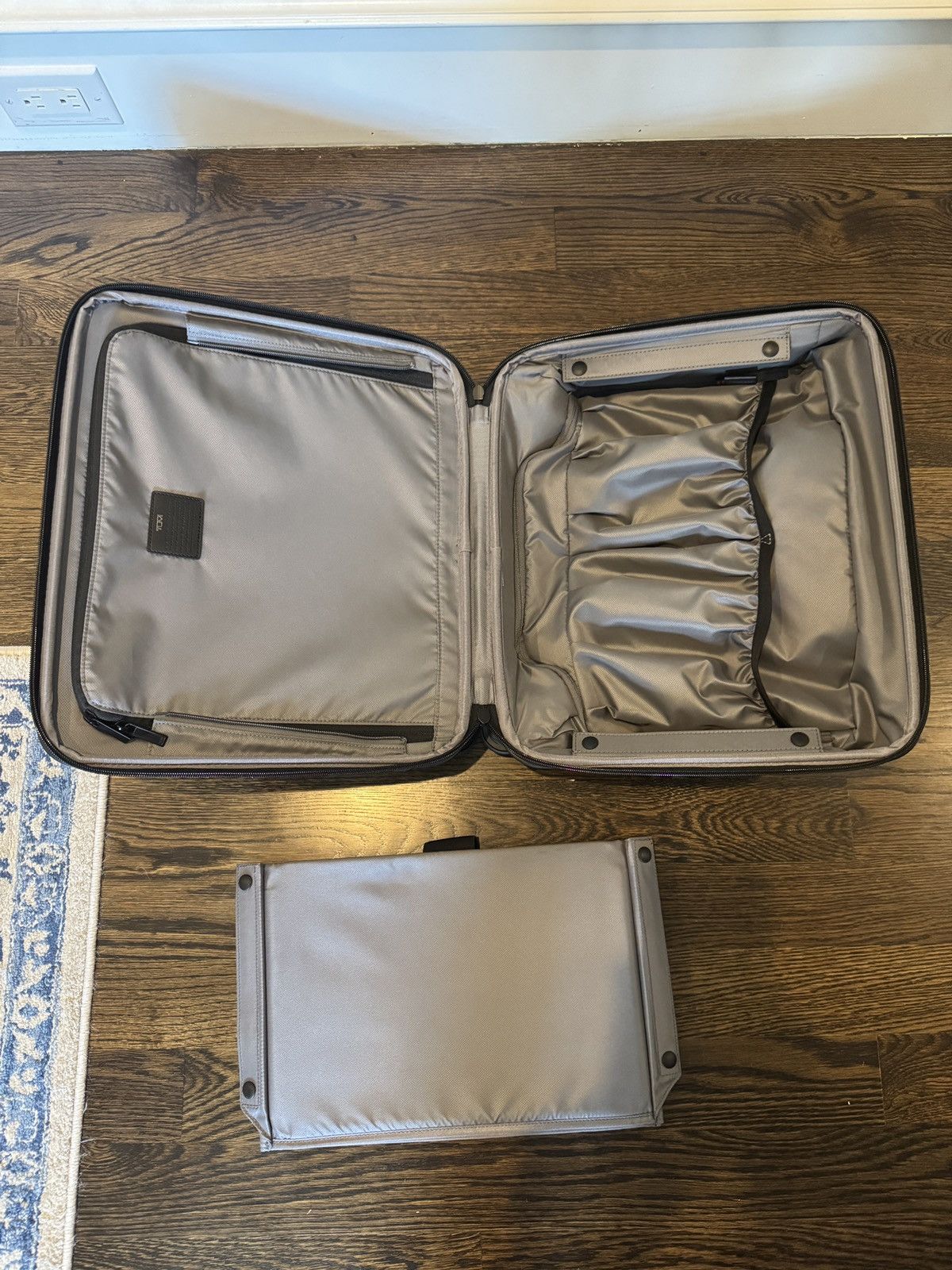 Tumi Tumi carry on/ briefcase Size ONE SIZE - 4 Thumbnail