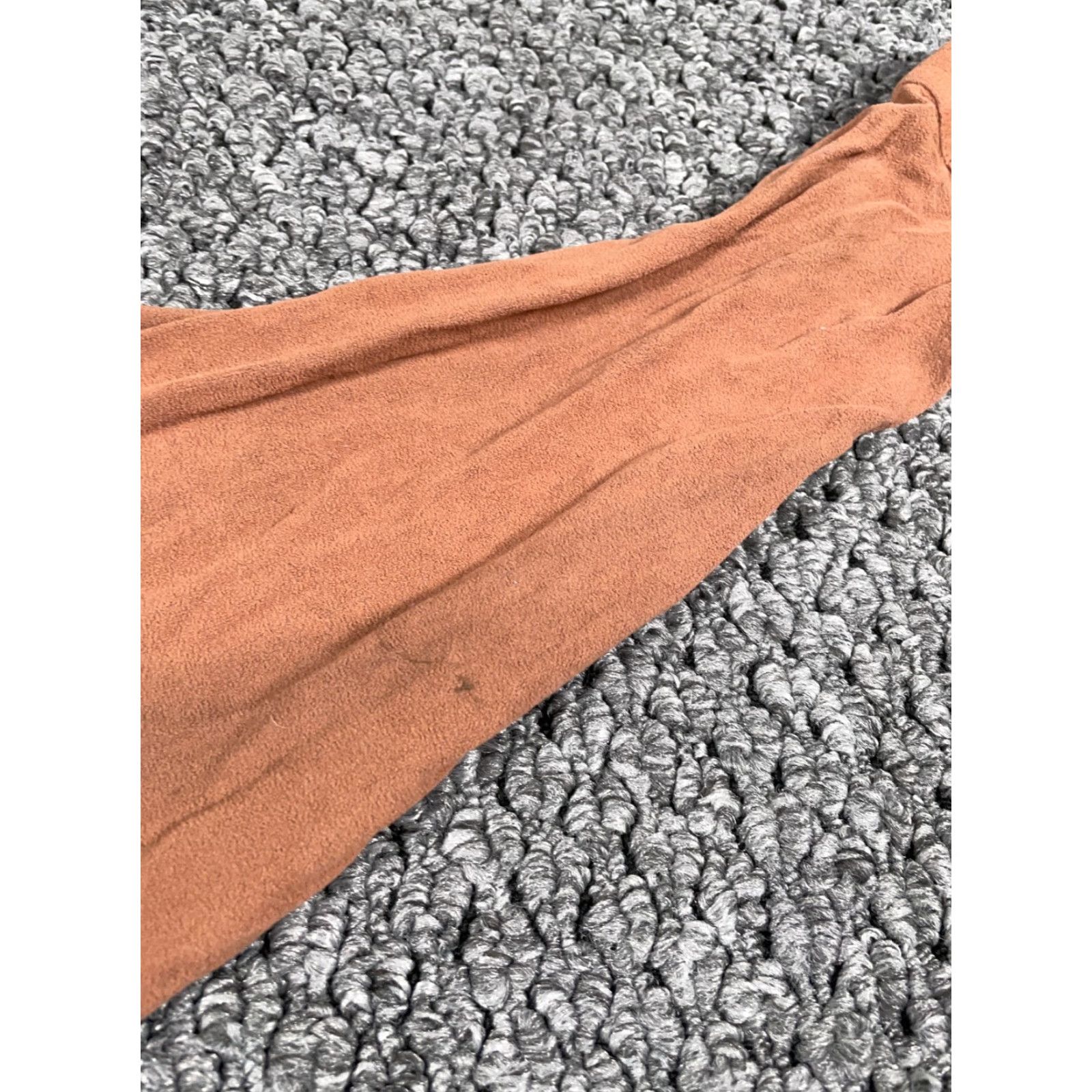 Vintage VTG 80s Textured Sueded Shirt Adult XL Brown Clay Lightweight Grunge Workwear Populated by 90s Retro Theme Mens Button-Up Collared Long Sleeve Size US XL / EU 56 / 4 - 7 Thumbnail