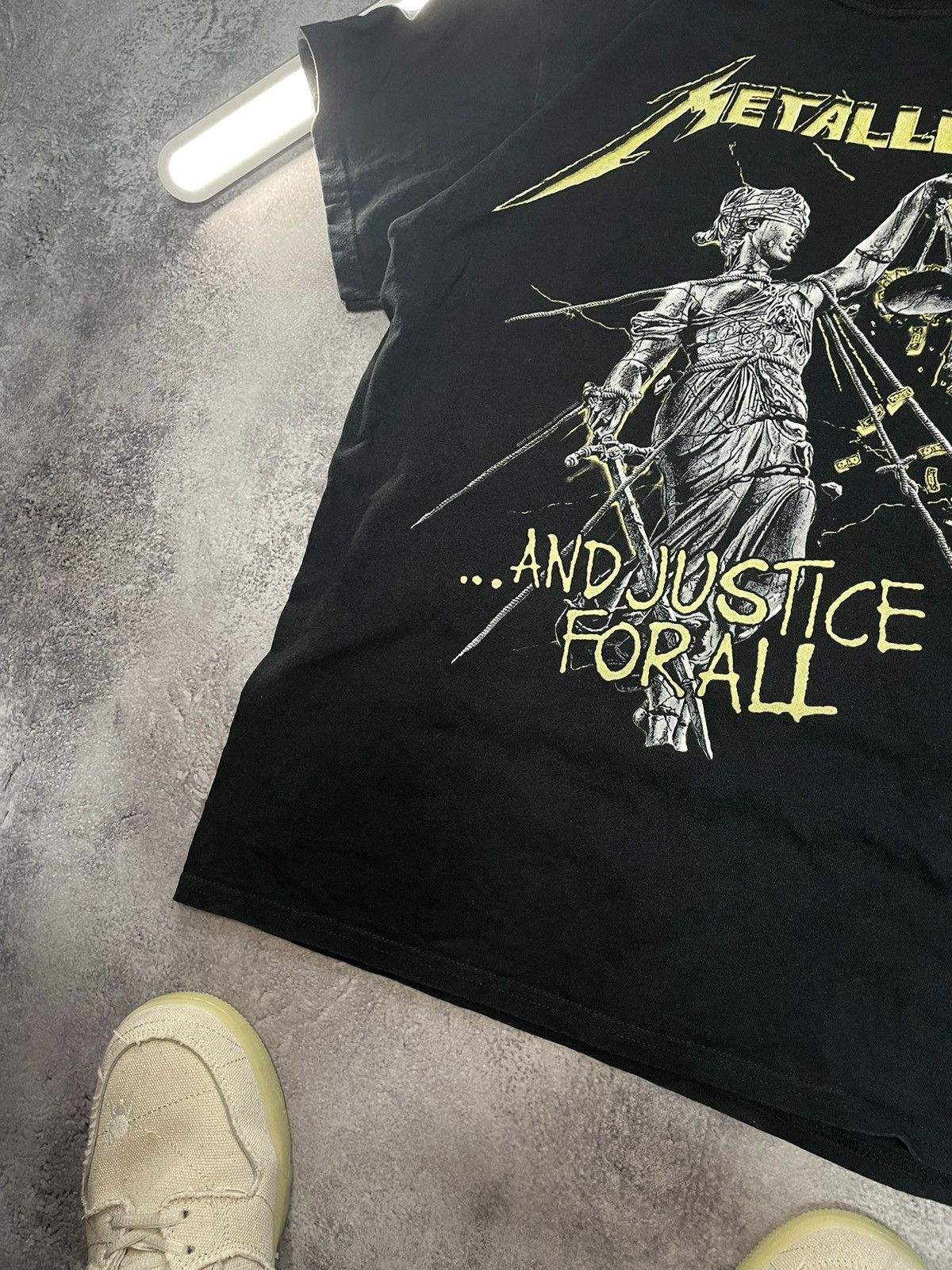 Band Tees Vtg Metallica …And Justice for All Pushead Graphic Tee Size US M / EU 48-50 / 2 - 7 Thumbnail