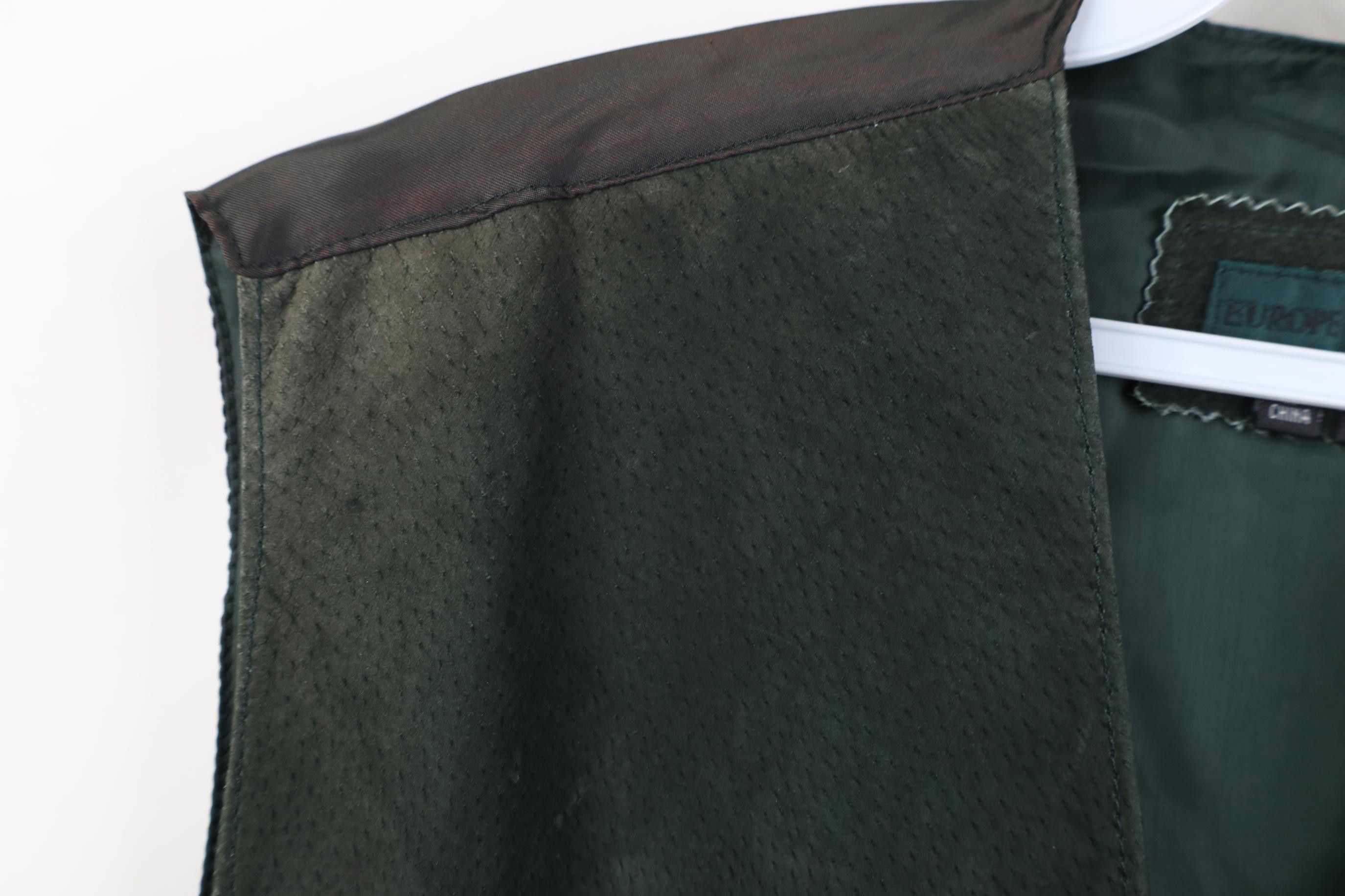 Vintage Vintage 90s Streetwear Suede Leather Buckle Back Vest Jacket Size US L / EU 52-54 / 3 - 4 Thumbnail