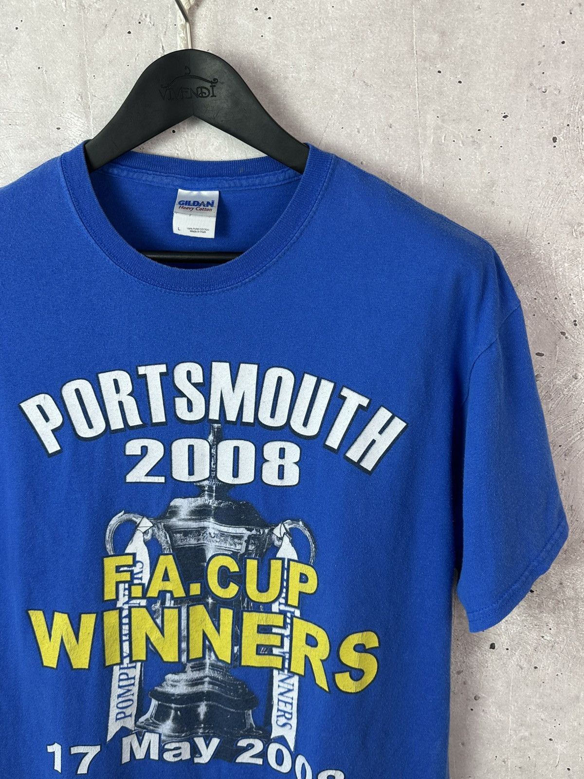 Vintage Vintage Portsmouth F.A. Winners 2008 Blue Printed T-shirt Size US L / EU 52-54 / 3 - 3 Thumbnail
