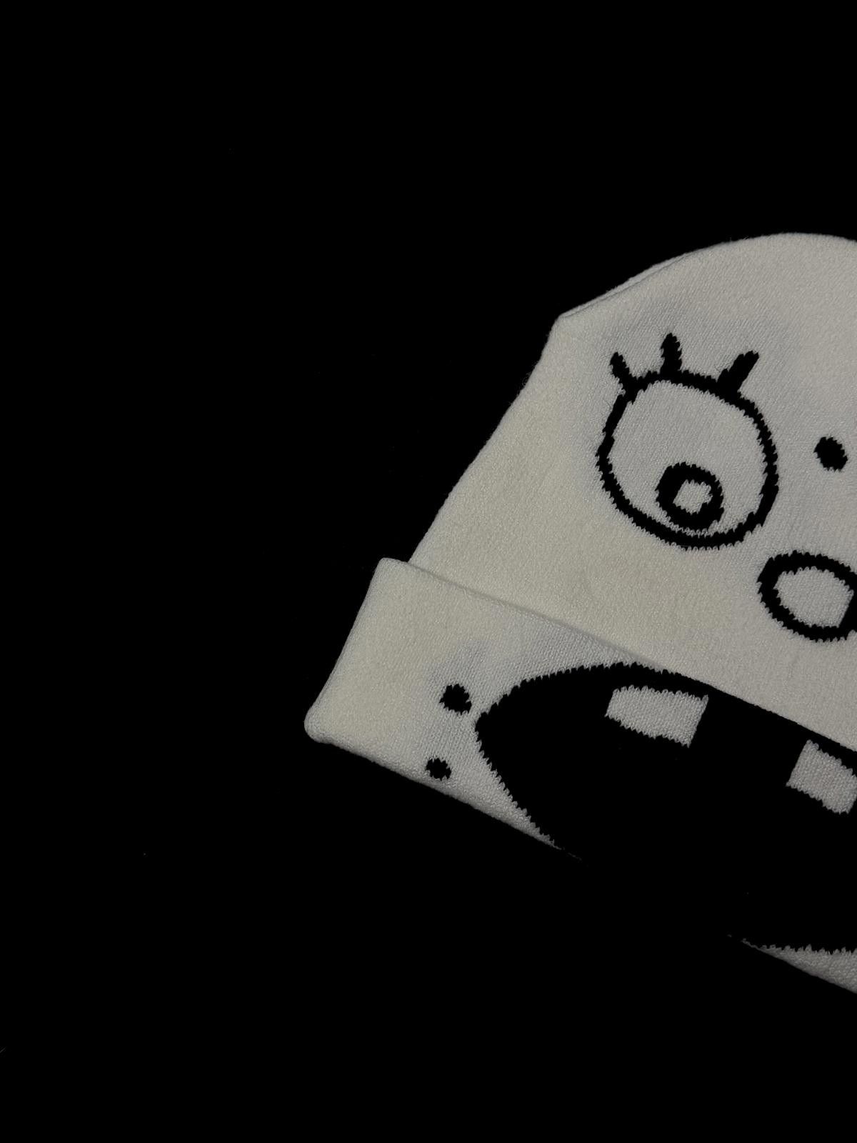 Japanese Brand Y2k DoodleBob Cuffed Beanie Hat White OS Size ONE SIZE - 2 Thumbnail