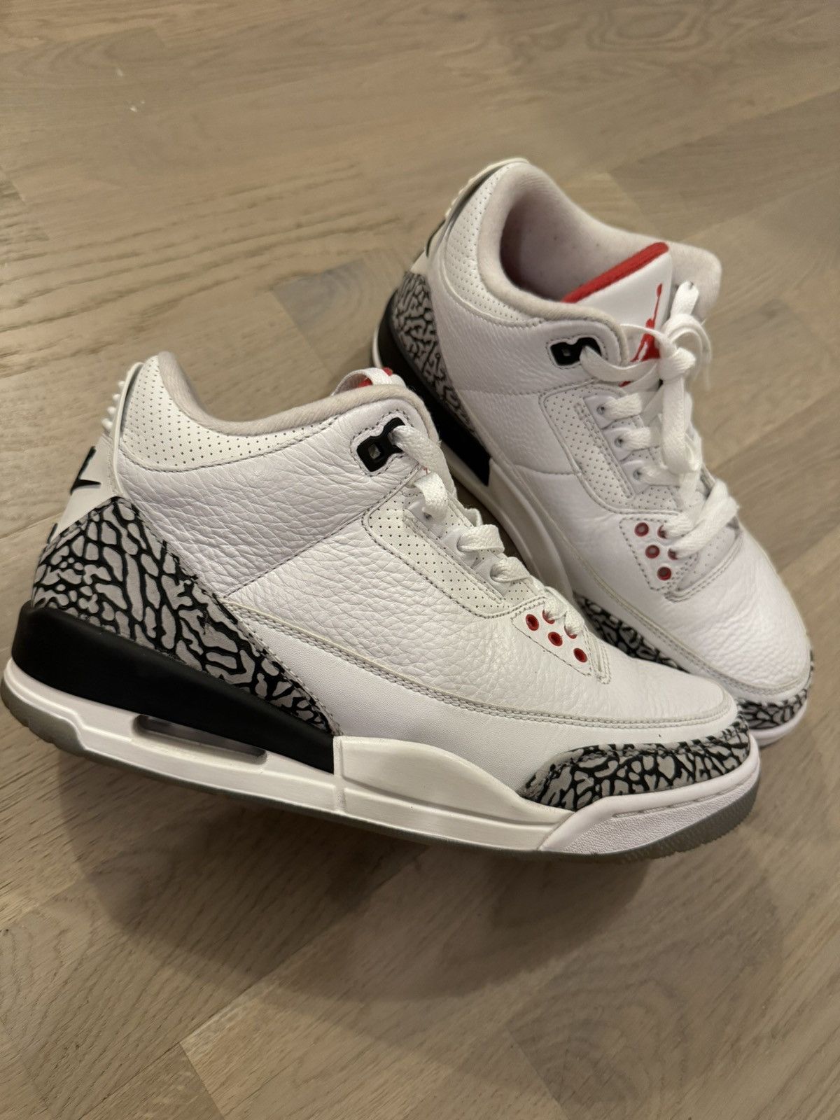 Nike NIKE AIR JORDAN 3 “FREE THROW LINE” white cement size US8UK7 Size US 8 / EU 41 - 1 Thumbnail