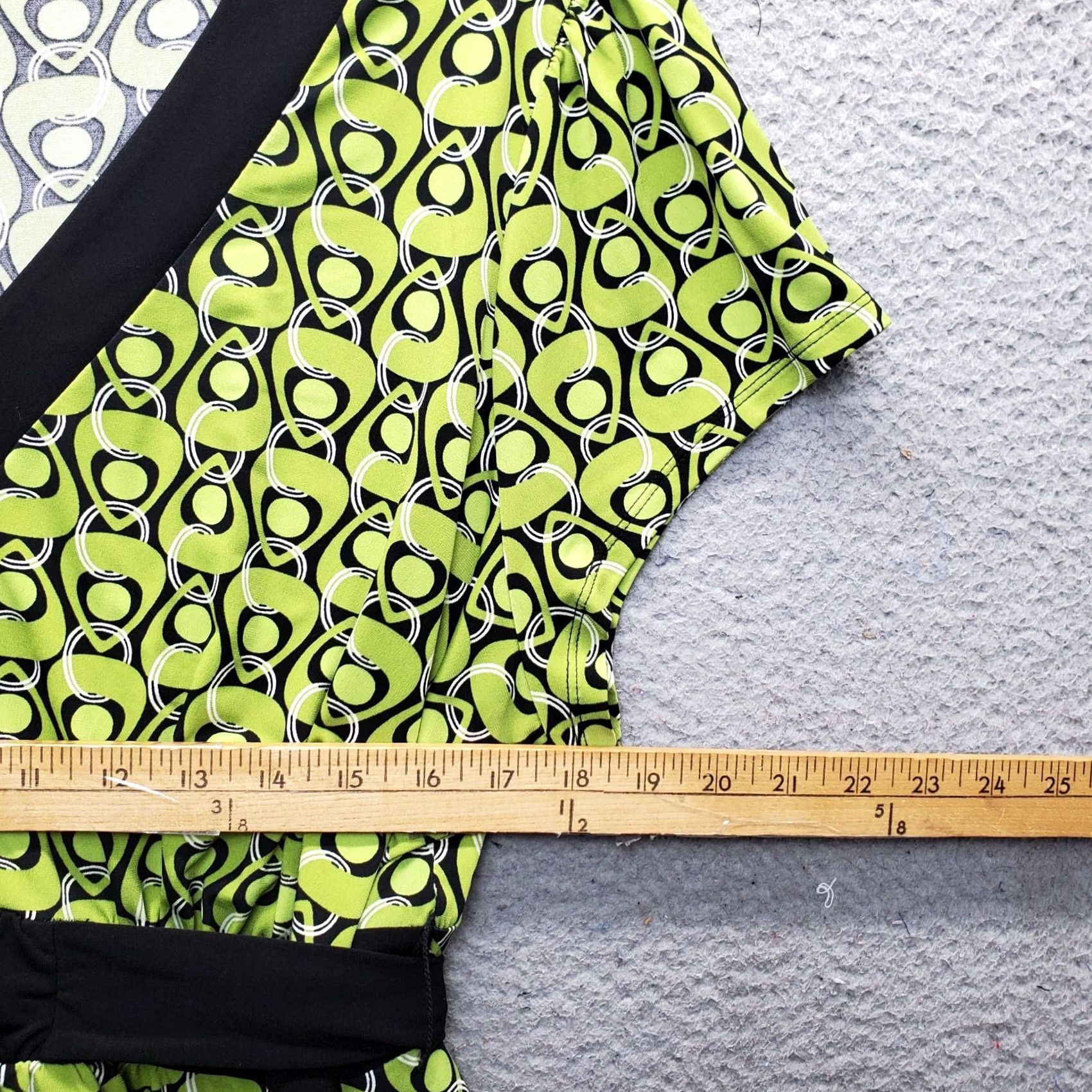 Apt. 9 Apt. 9 Womens Blouse Size 3X Multicolor Geometric Tie Waist Deep V-Neck Short Sleeve Pullover Tunic Top Size XXL / US 16-18 / IT 52-54 - 4 Thumbnail