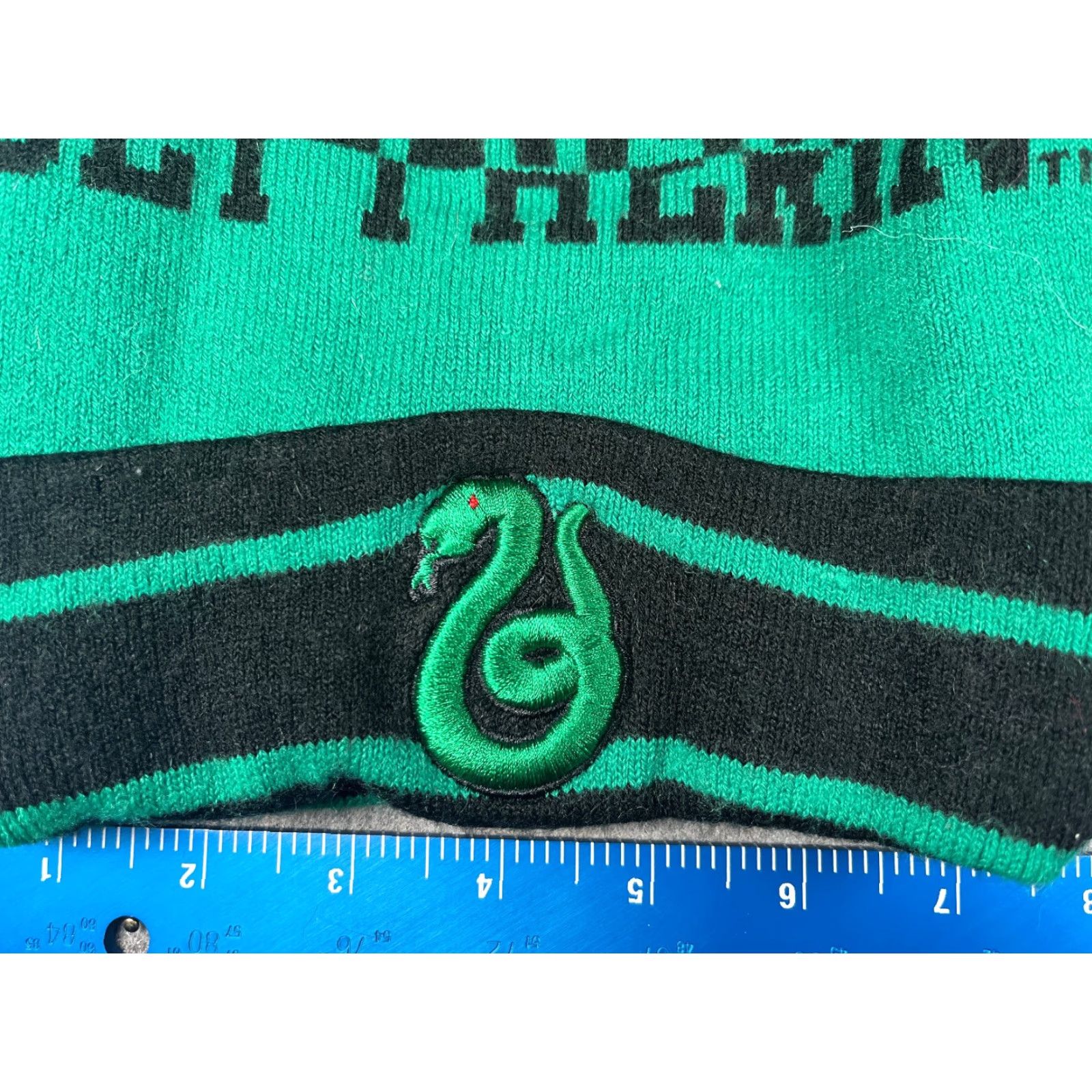 Vintage Harry Potter Slytherin Beanie Green Knit Acrylic Blend Pom Adult One Size Size ONE SIZE - 2 Thumbnail