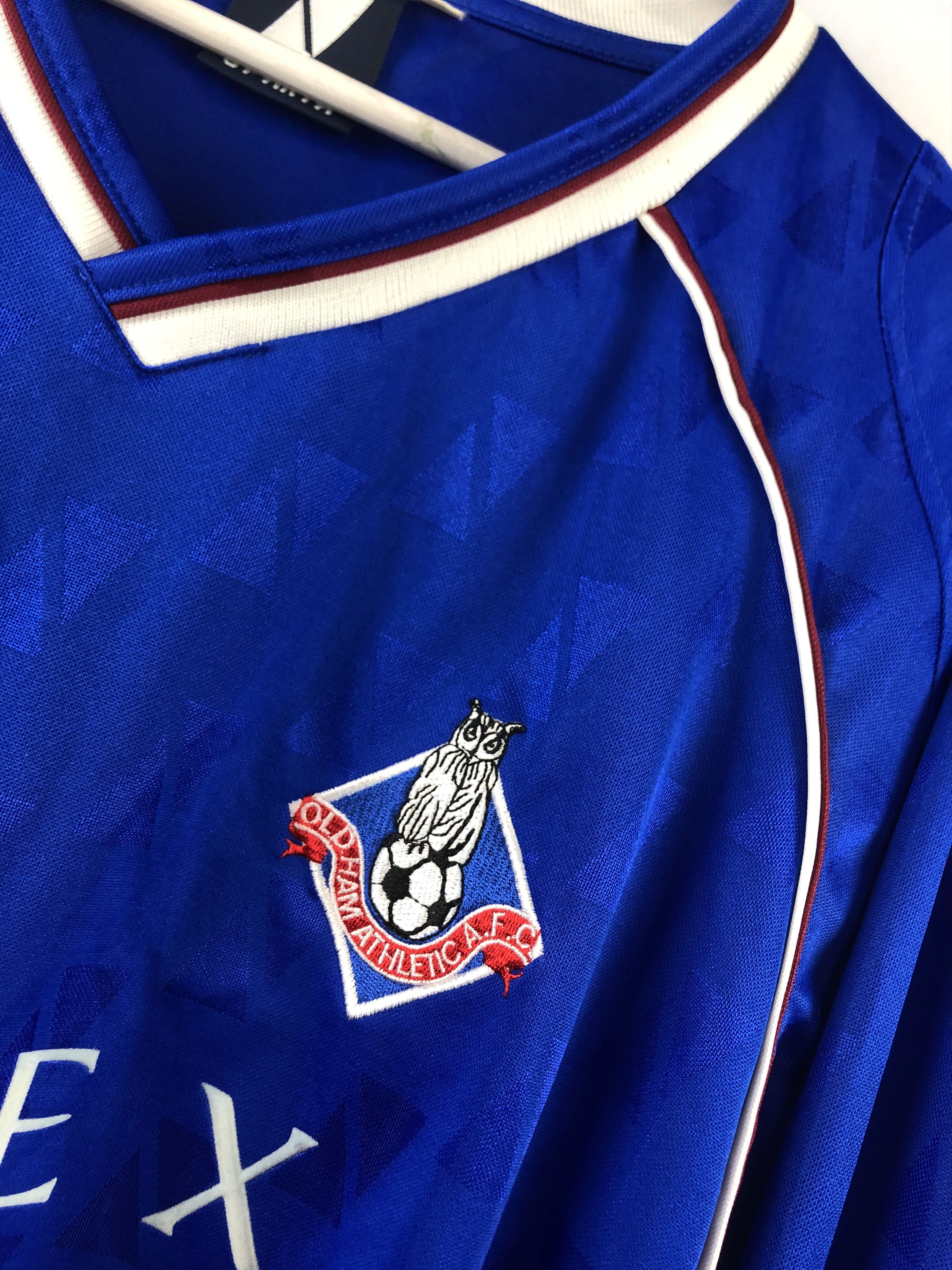 Vintage Oldham Athletic football shirt Soccer Jersey Long Sleeve Size US XL / EU 56 / 4 - 5 Thumbnail