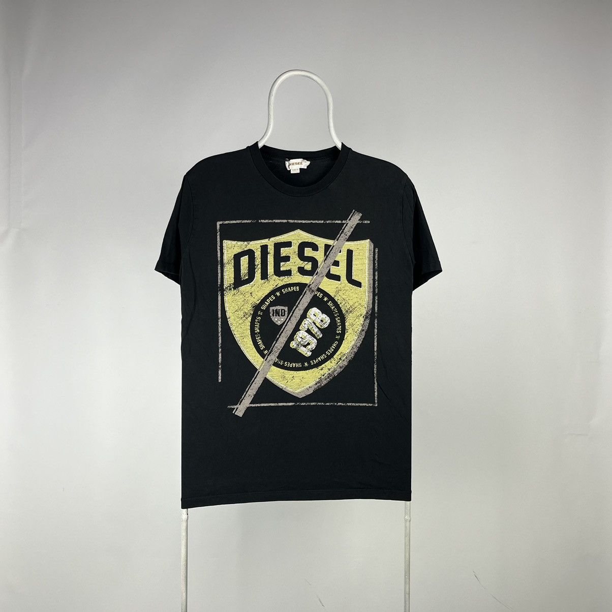 Diesel Diesel T-shirt shield logo size Large Size US L / EU 52-54 / 3 - 1 Thumbnail