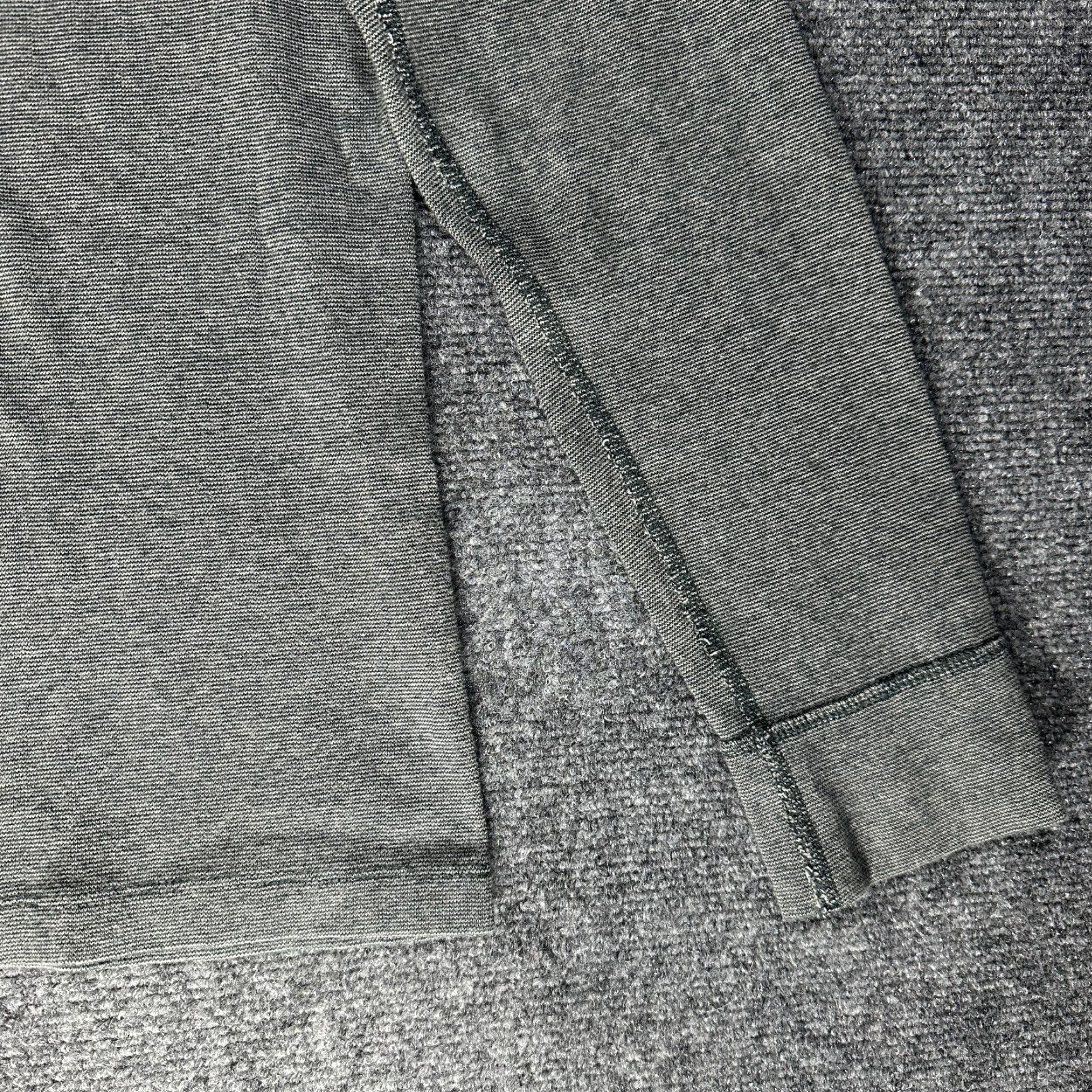 Vintage J Crew Shirt Mens L Henley Gray Cotton Long Sleeve Pullover Buttons Rib Cuff Knit Size US L / EU 52-54 / 3 - 2 Thumbnail