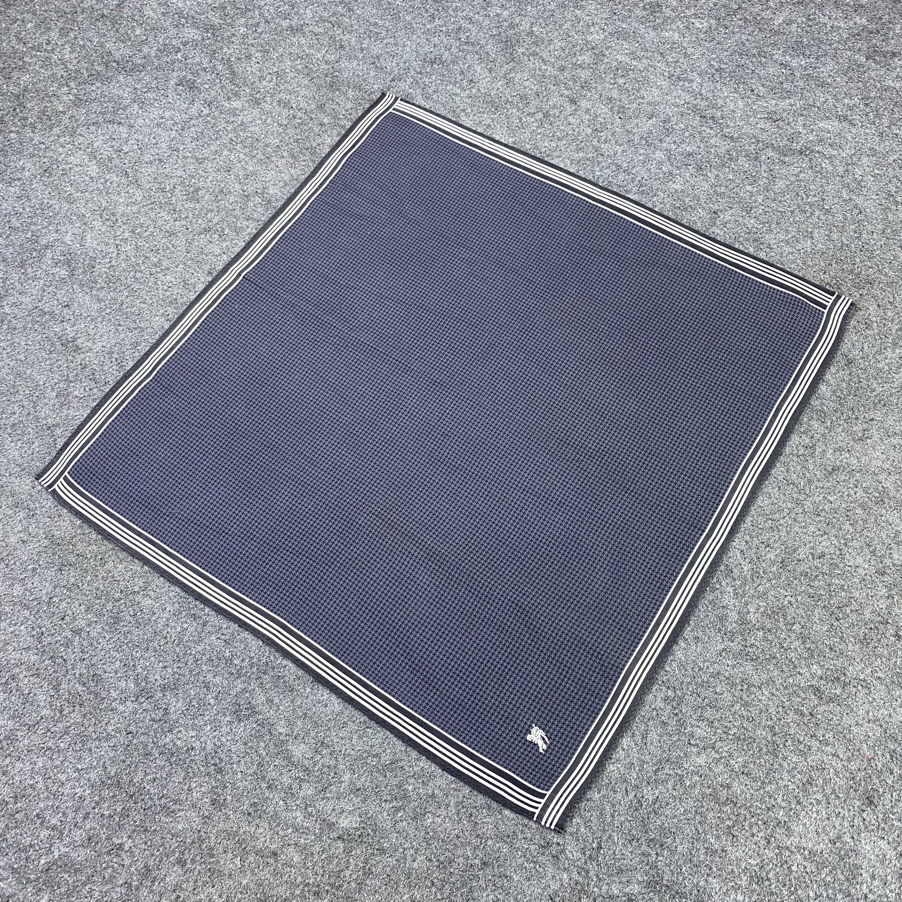 Burberry Burberry Handkerchief / Bandana / Neckerchief-B2106 Size ONE SIZE - 4 Thumbnail