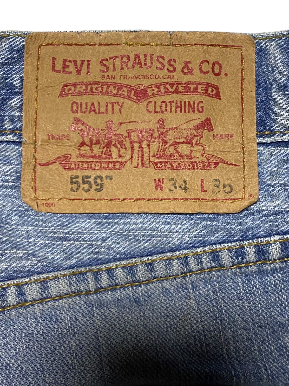 Levi's Vintage Levis 559 Grunge Distressed Baggy Jeans Size US 34 / EU 50 - 13 Thumbnail