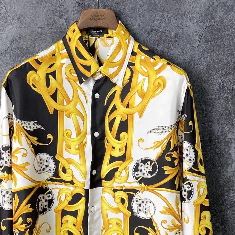 Versace Versace Classic mulberry silk baroque print shirt Size US L / EU 52-54 / 3 - 6 Thumbnail