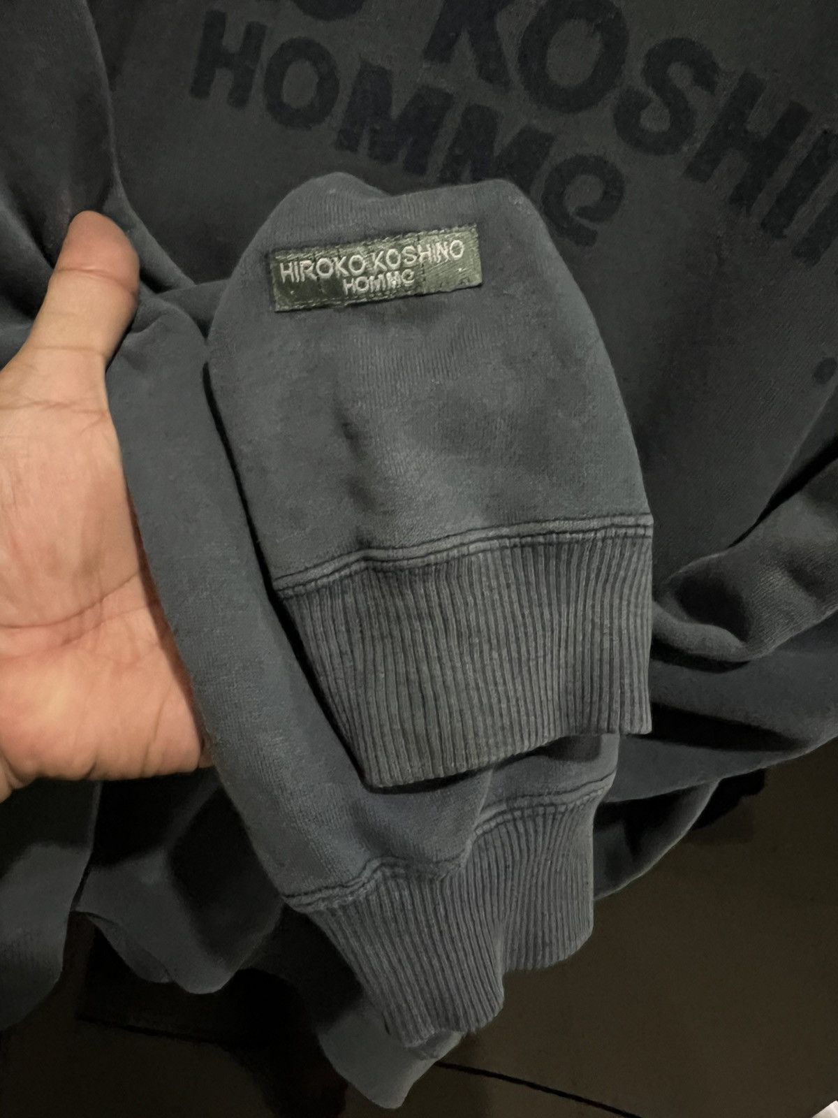 Hiroko Koshino Homme Hiroko Koshino Homme Distressed Sun Faded Grunge Sweatshirt Size US L / EU 52-54 / 3 - 10 Thumbnail