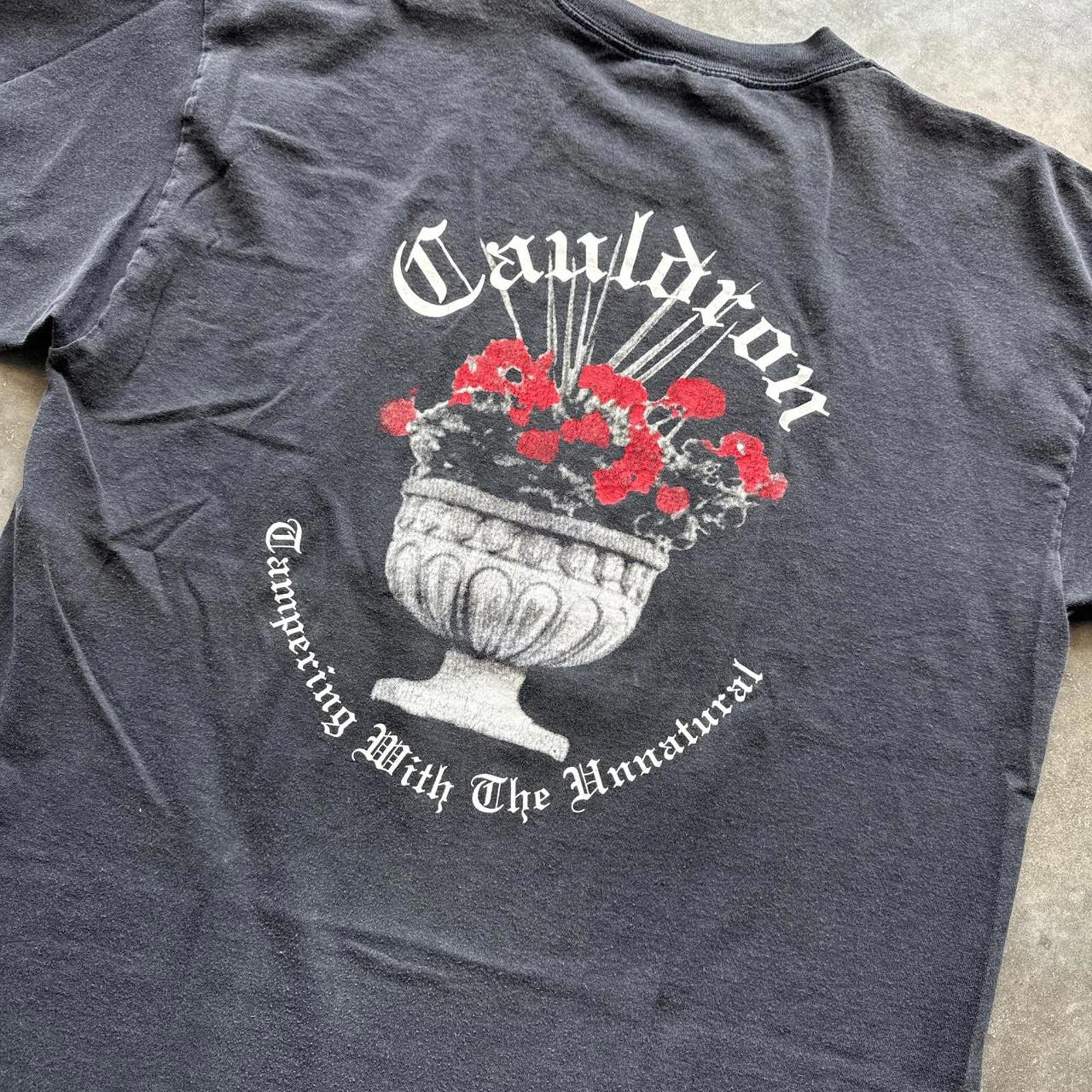 Gildan Cauldron "Tampering With The Unnatural" Band 1998 T-Shirt Size US XL / EU 56 / 4 - 4 Thumbnail