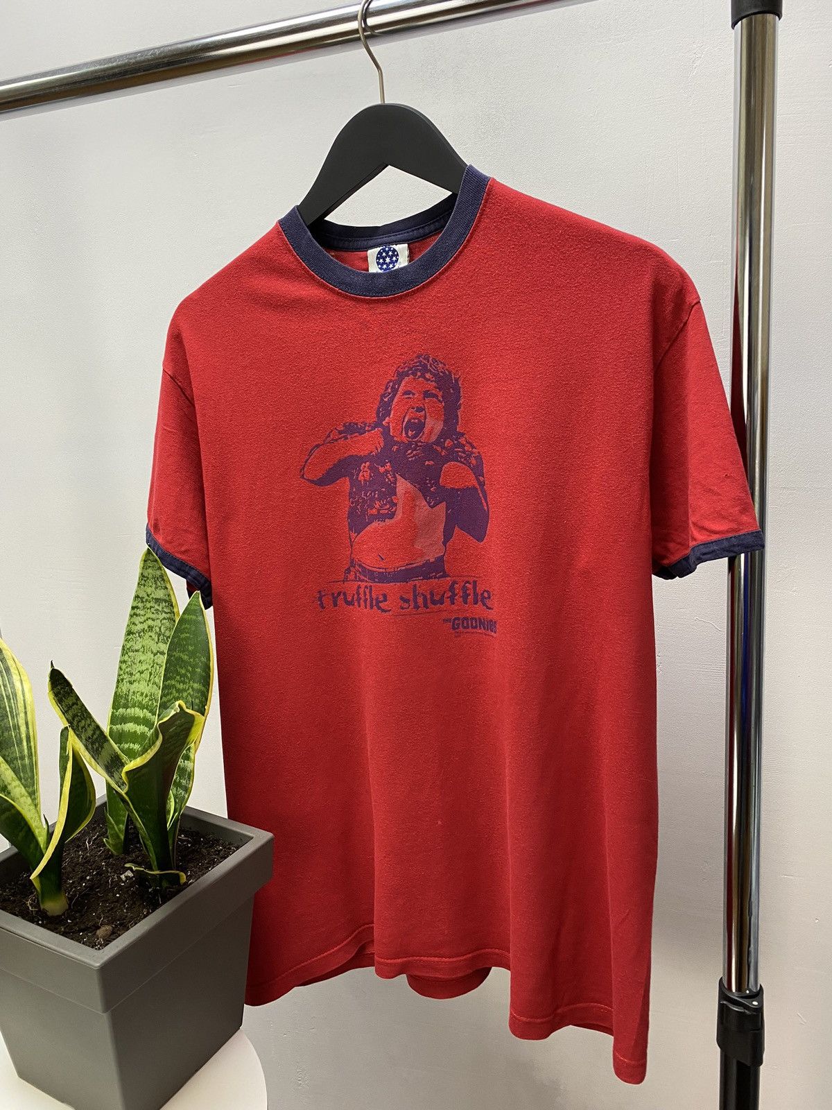 Vintage The Goonies Movie 2005 Tuffle Shuffle T Shirt Size US M / EU 48-50 / 2 - 2 Thumbnail