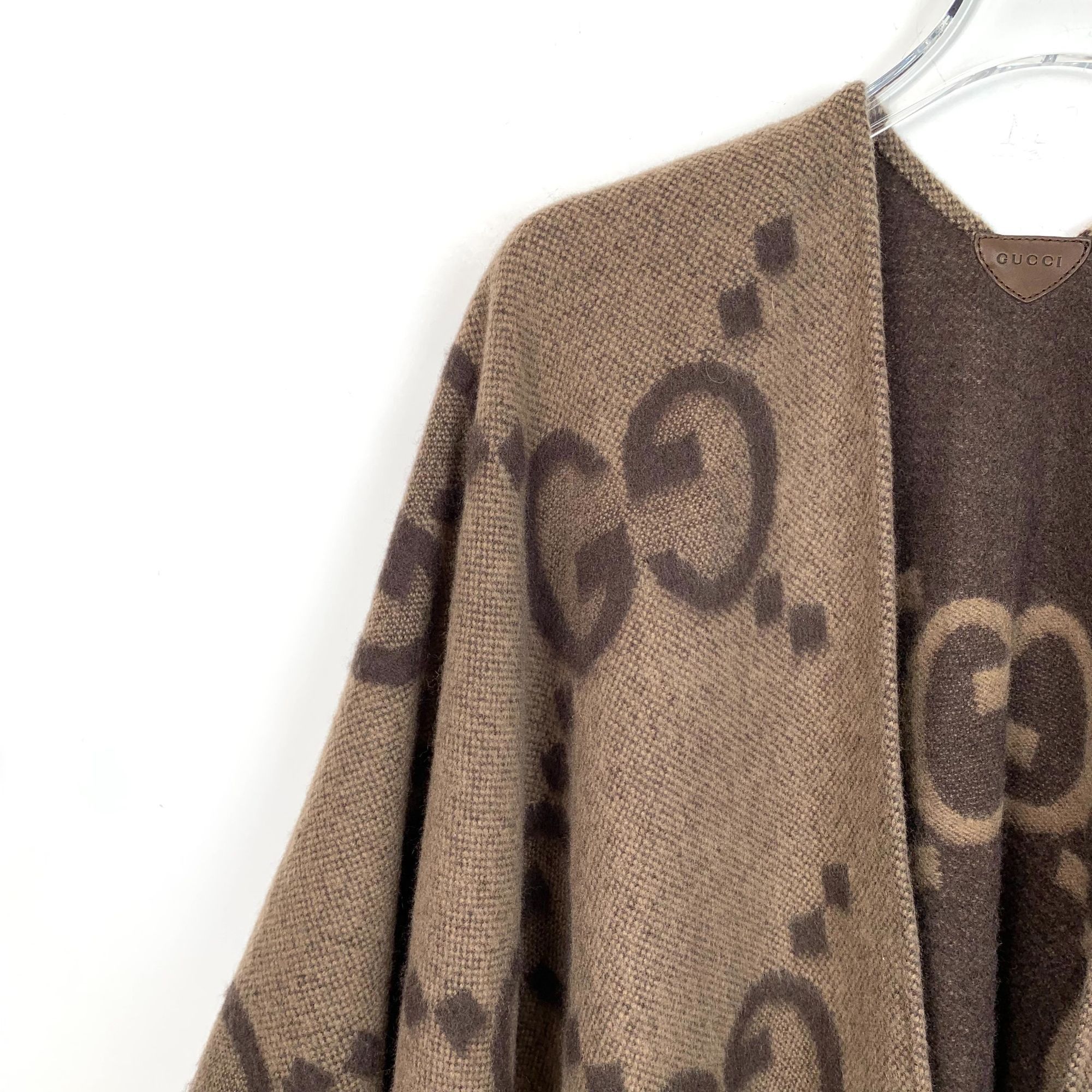 Gucci Gucci GG Logo Wool Cashmere Poncho Shawl Wrap Cape With Frin Size M / US 6-8 / IT 42-44 - 5 Thumbnail