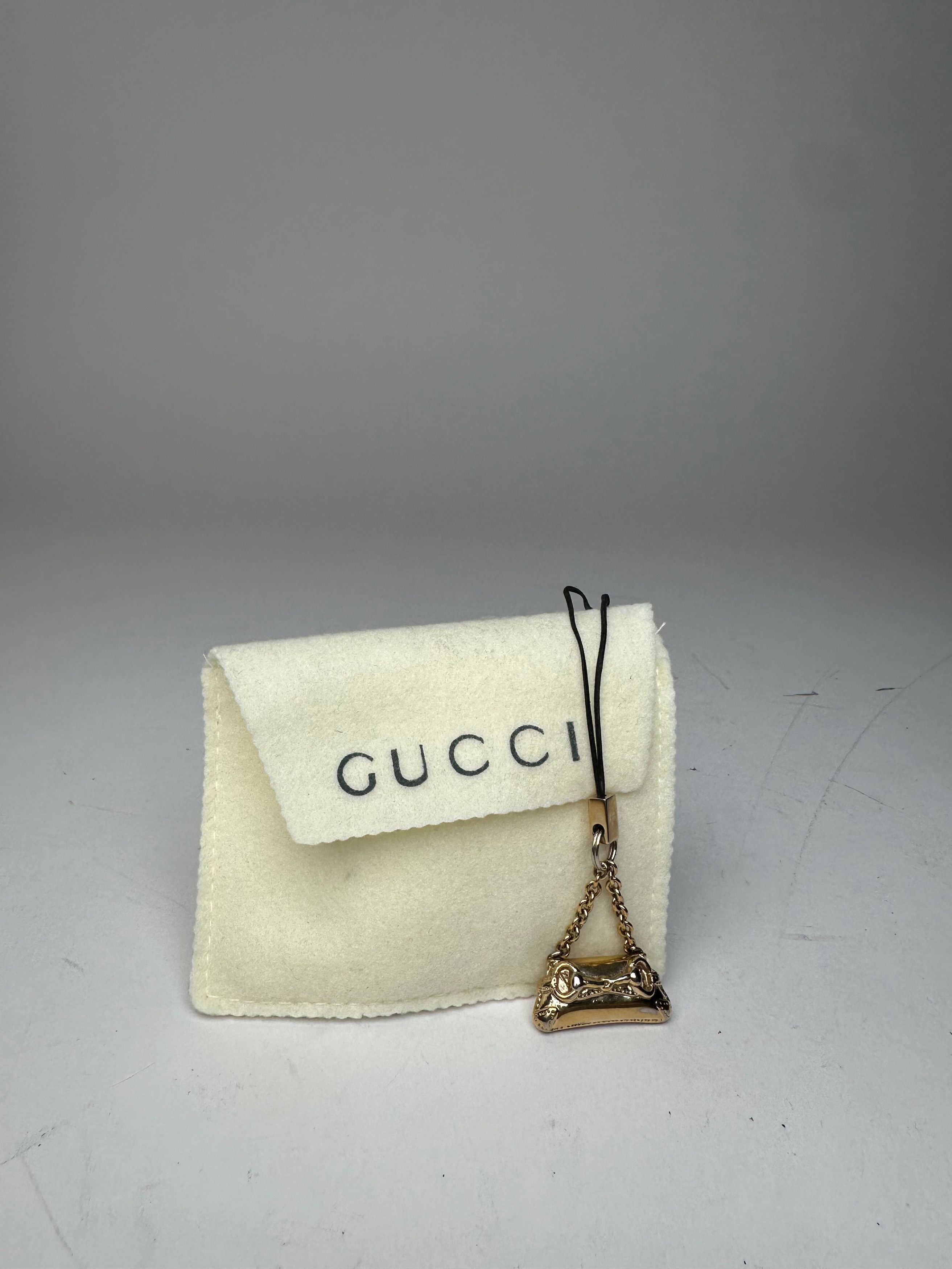Gucci Vintage Horsebit Bag Emblossed Keychain Gold Size ONE SIZE - 1 Thumbnail