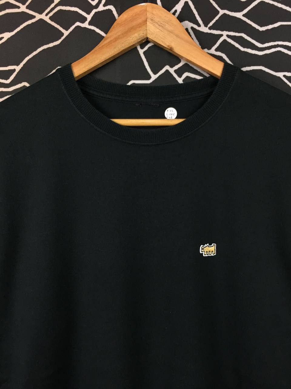 Keith Haring Uniqlo x Keith Haring Barking Dog Logo Pop Art Tee Size US L / EU 52-54 / 3 - 3 Thumbnail