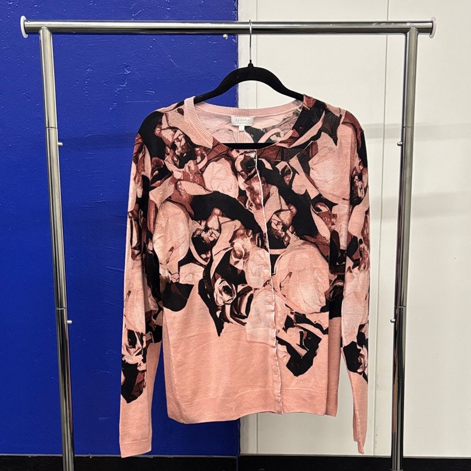 Escada NWT Escada Pink and Black Floral Sweatshirt Size L Size L / US 10 / IT 46 - 1 Thumbnail