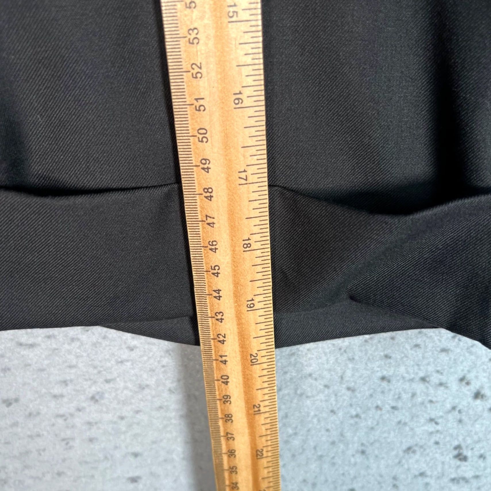 Mango Mango Bermuda Shorts Womens Size 4 Black Bermuda Shorts Casual Pockets Spring Summer 8 in Inseam Polyester Viscose Flat Front Mid Rise Regular Womens Size 27" / US 4 / IT 40 - 6 Thumbnail