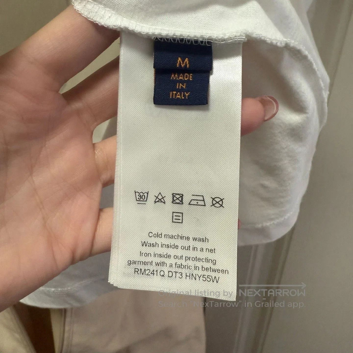 Louis Vuitton Louis Vuitton White Embossed Short-Sleeve M. Size US M / EU 48-50 / 2 - 4 Thumbnail
