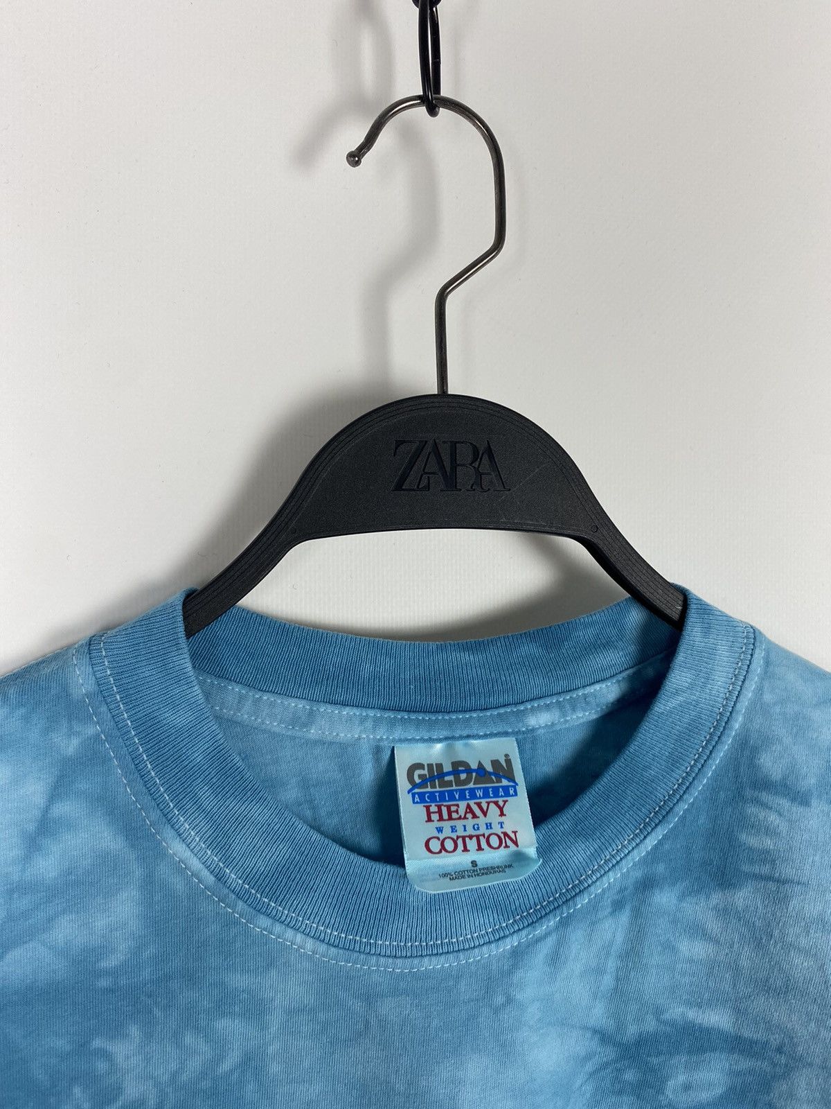 Vintage 1990’s Vintage Gildan Indigo Blue Tie Dye Blank Tee Size US S / EU 44-46 / 1 - 2 Thumbnail